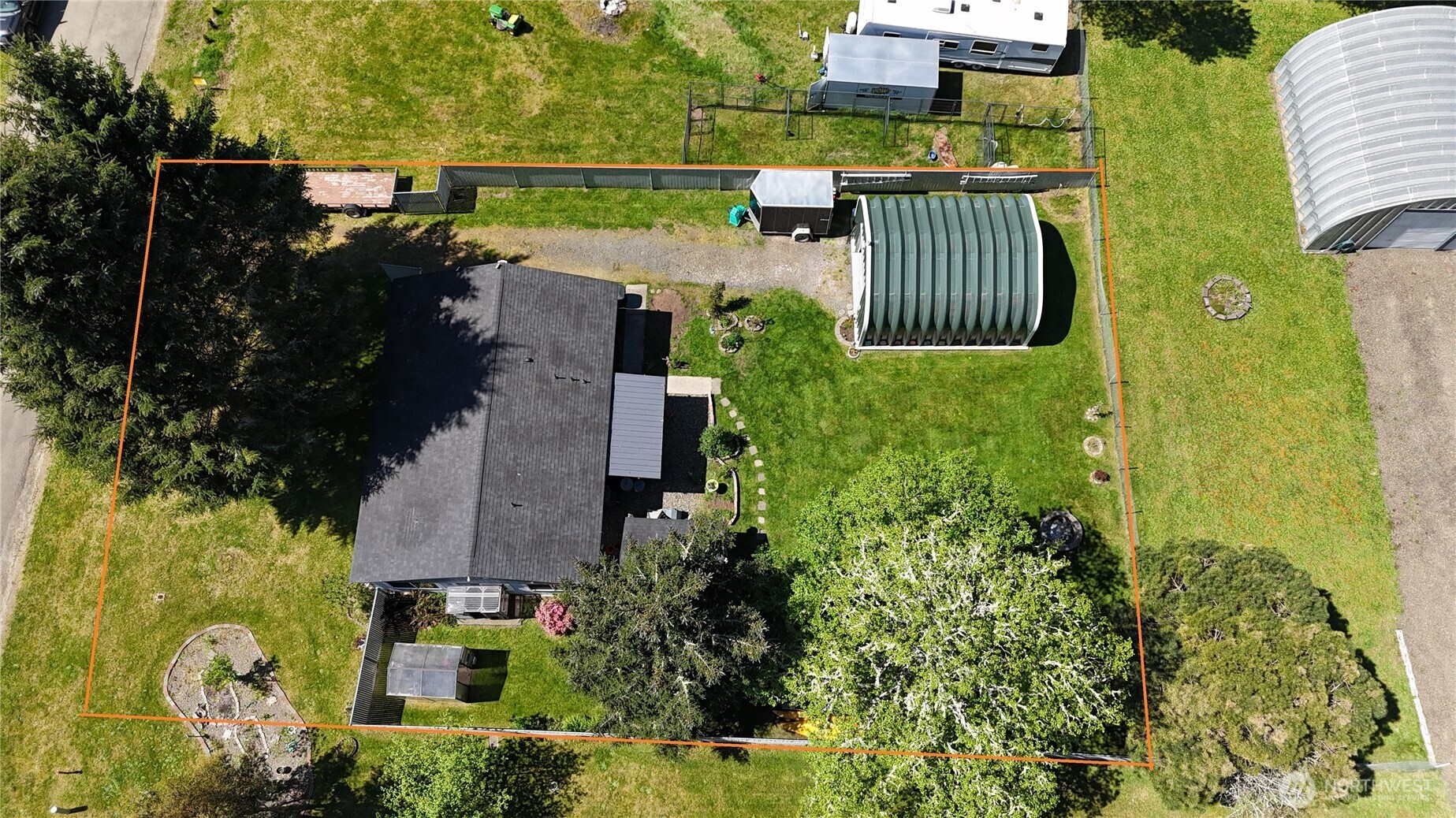24703 Ash Place Property Photo 32
