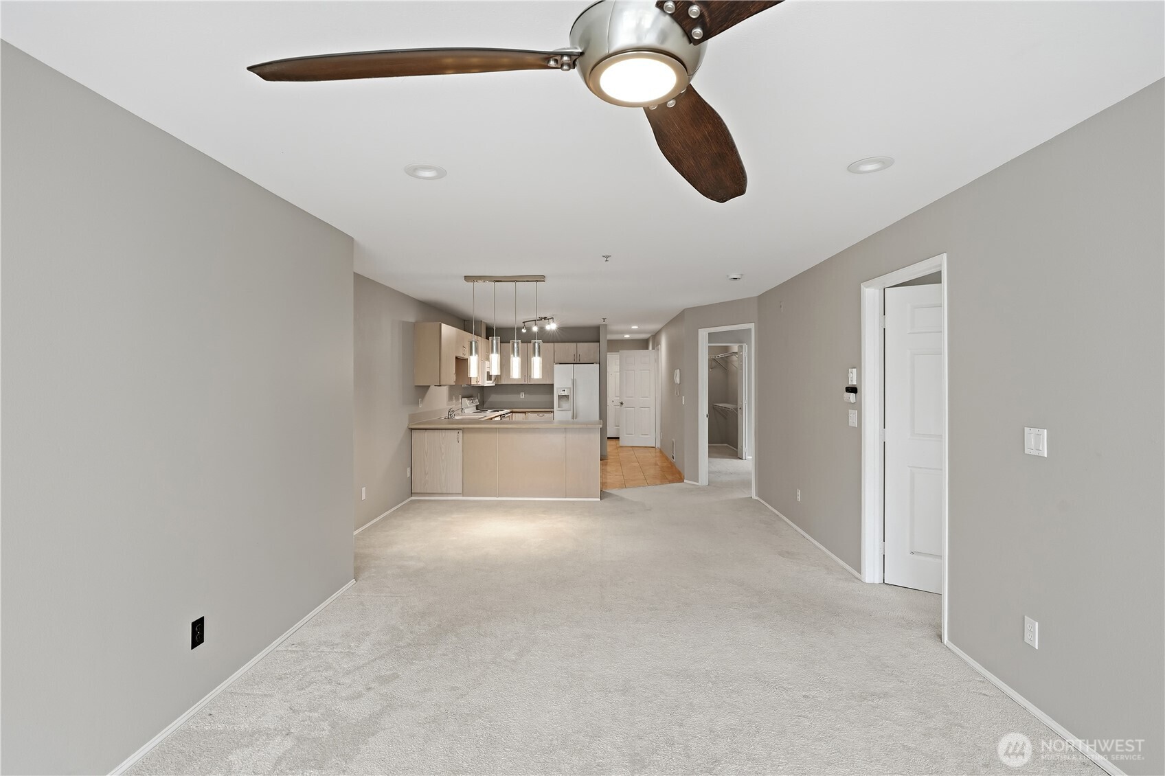 18210 73rd Avenue 201 Property Photo 4