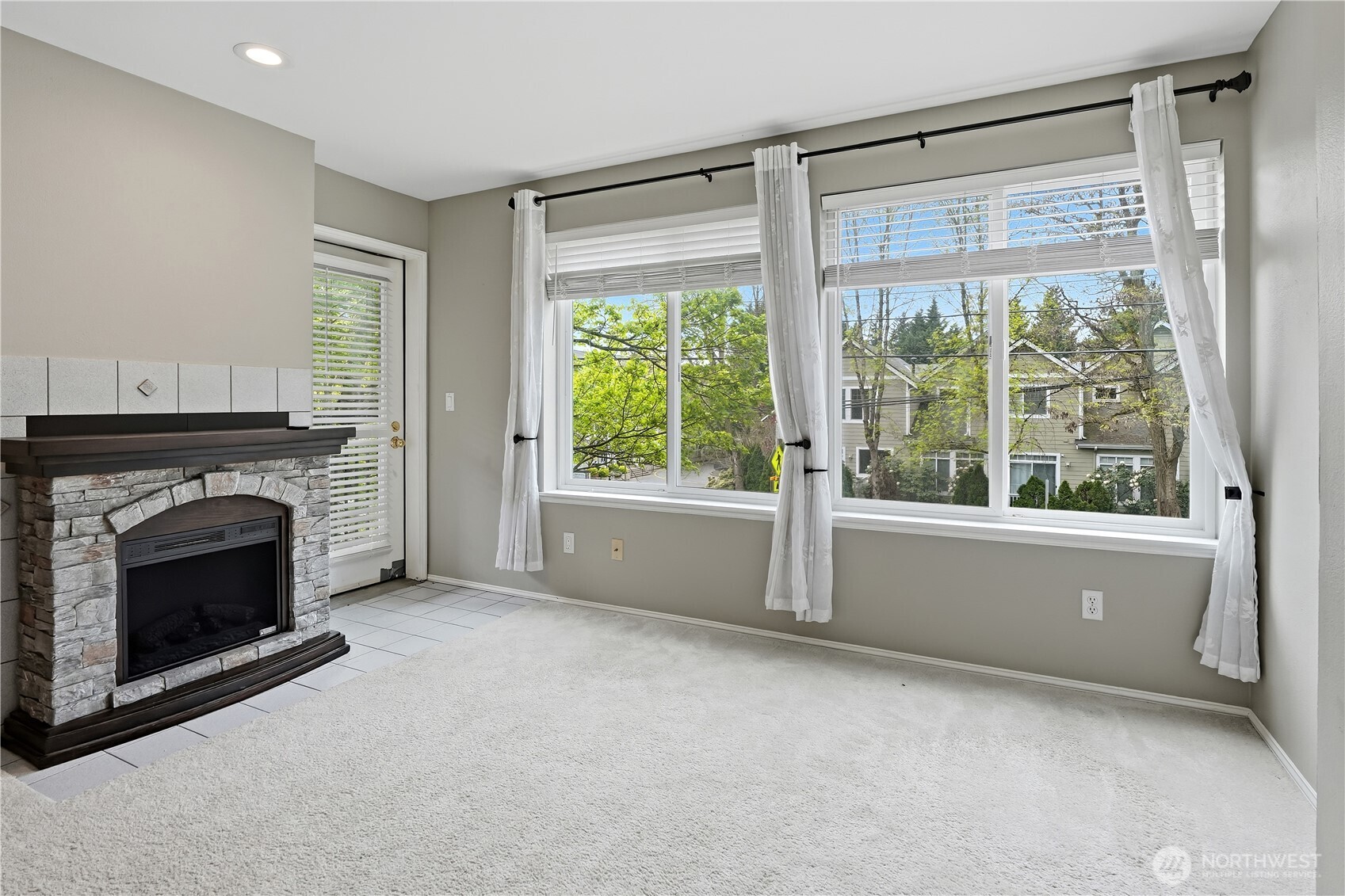 18210 73rd Avenue 201 Property Photo 8