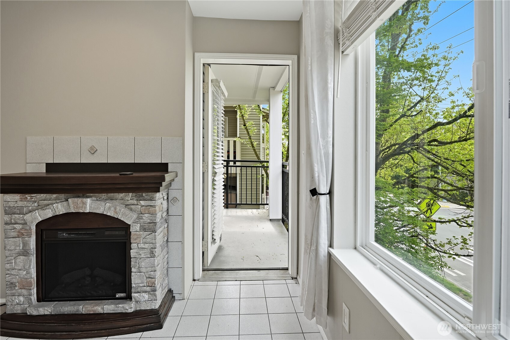 18210 73rd Avenue 201 Property Photo 9