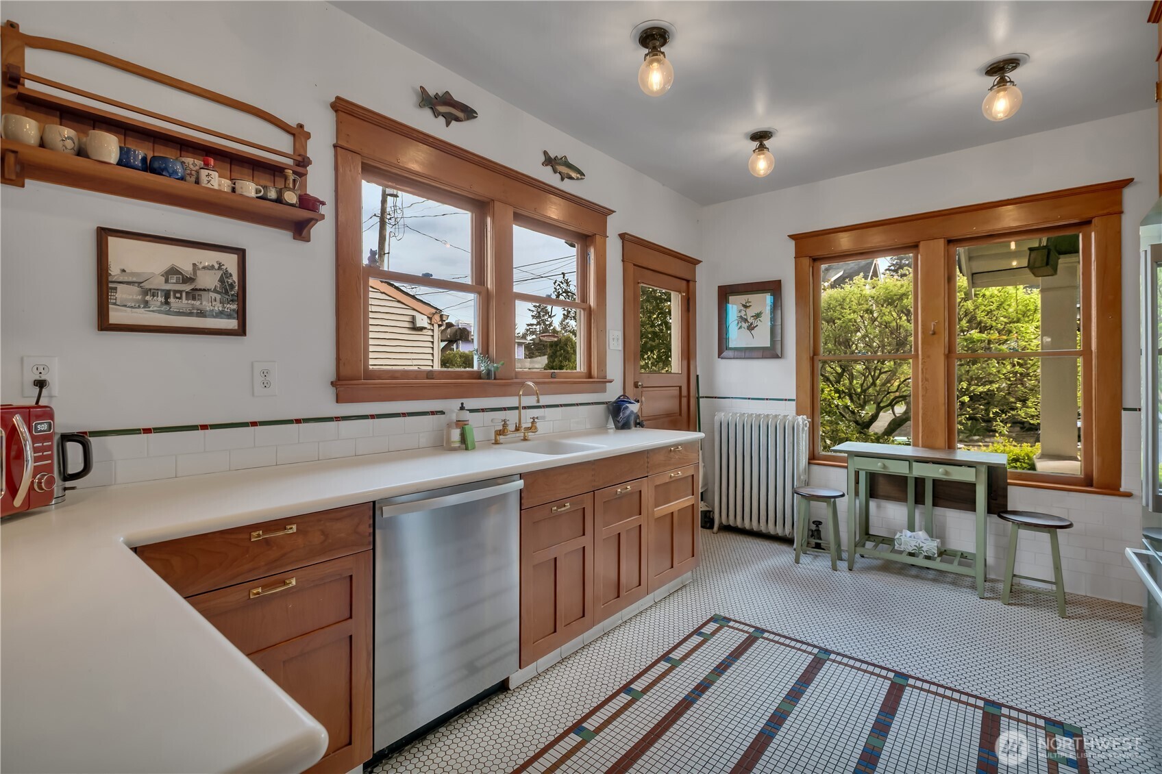 7229 Ledroit Court Property Photo 8
