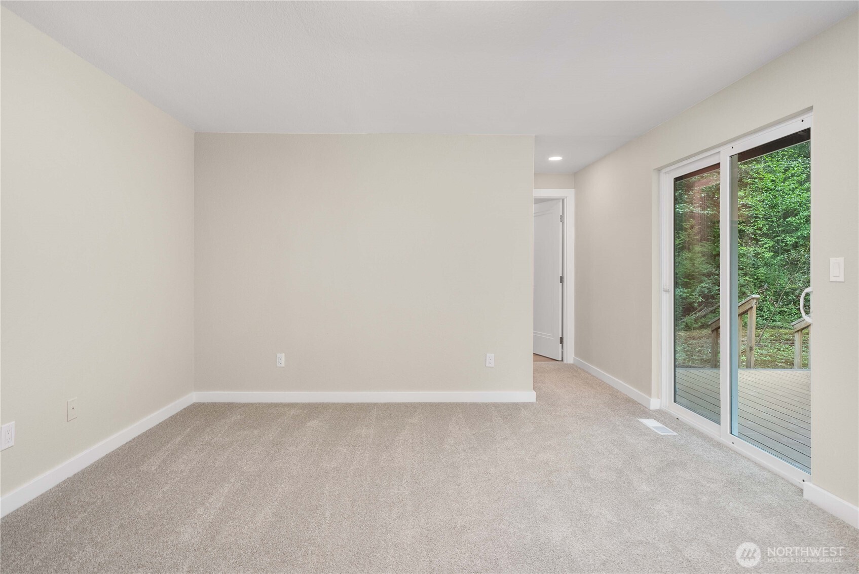 8518 58th Avenue Property Photo 10