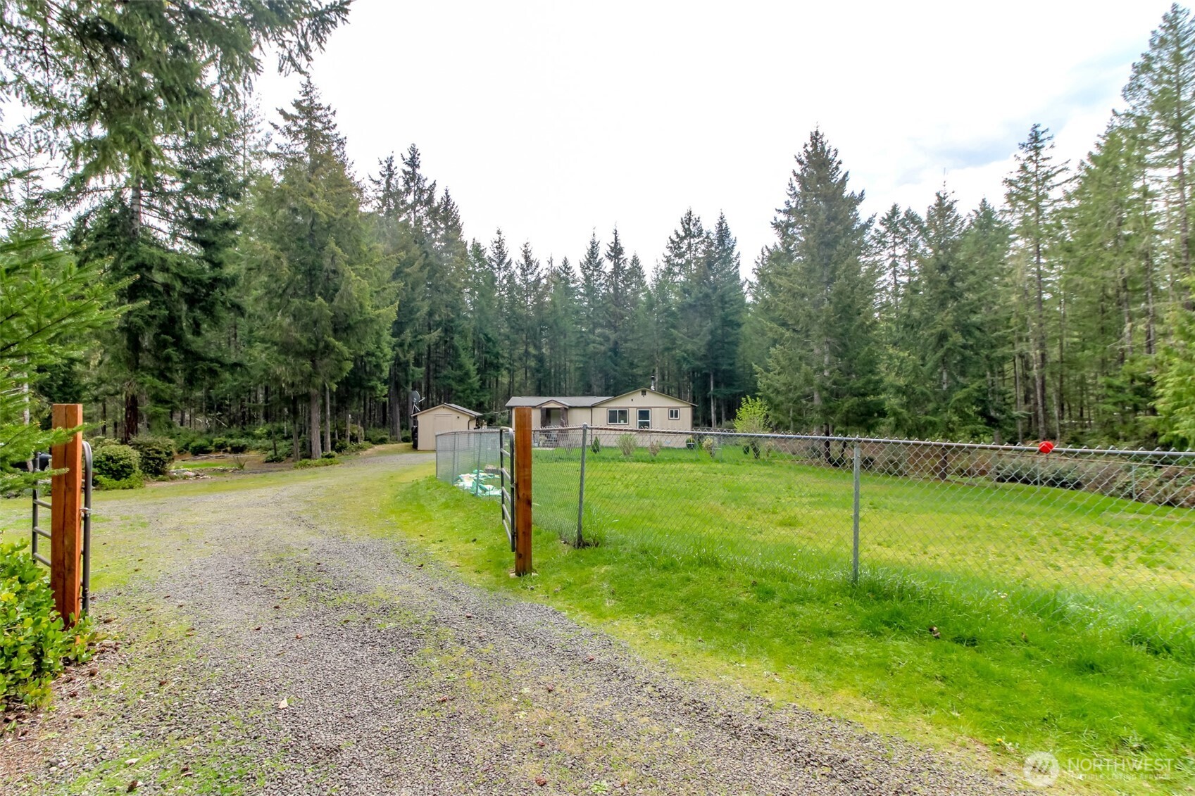 17103 Nw Sunset Ridge Way Property Photo 6