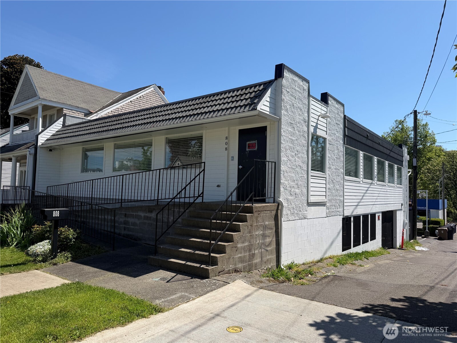 808 N 2nd Street Property Photo 2
