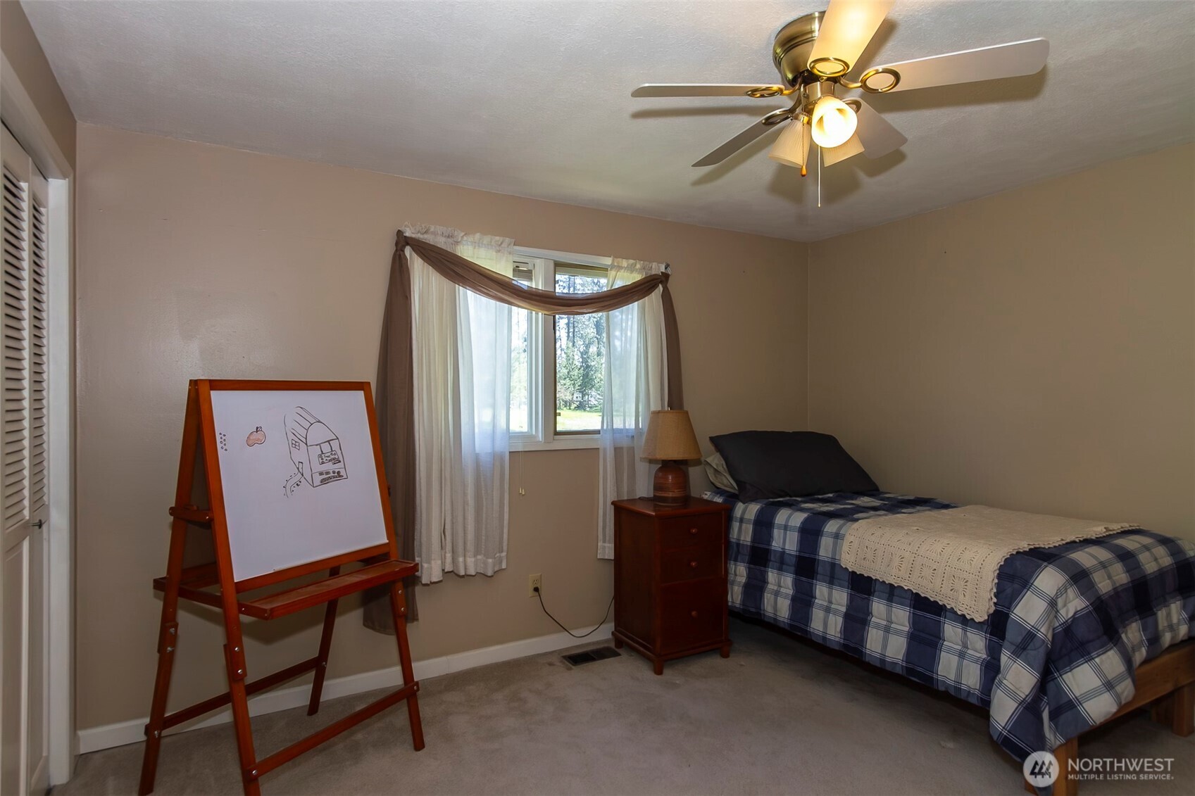 1140 S Pine Street Property Photo 22