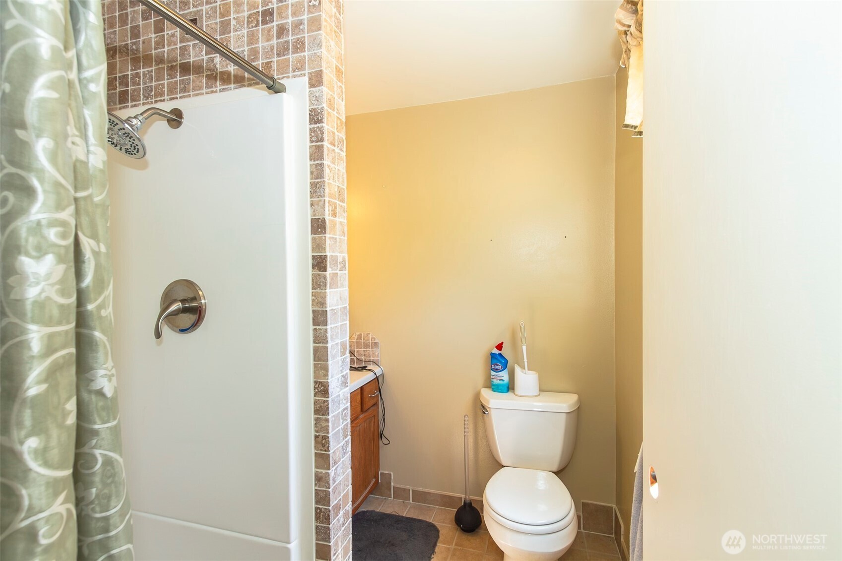 1140 S Pine Street Property Photo 23