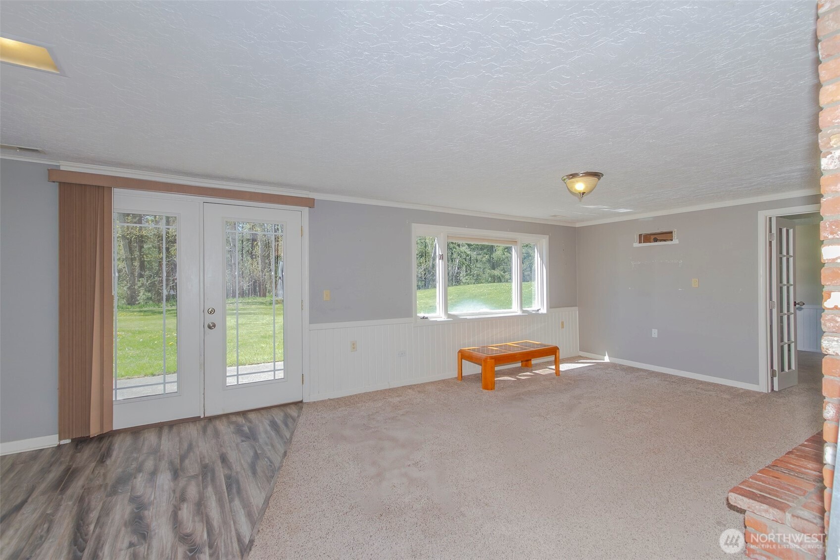 1140 S Pine Street Property Photo 28