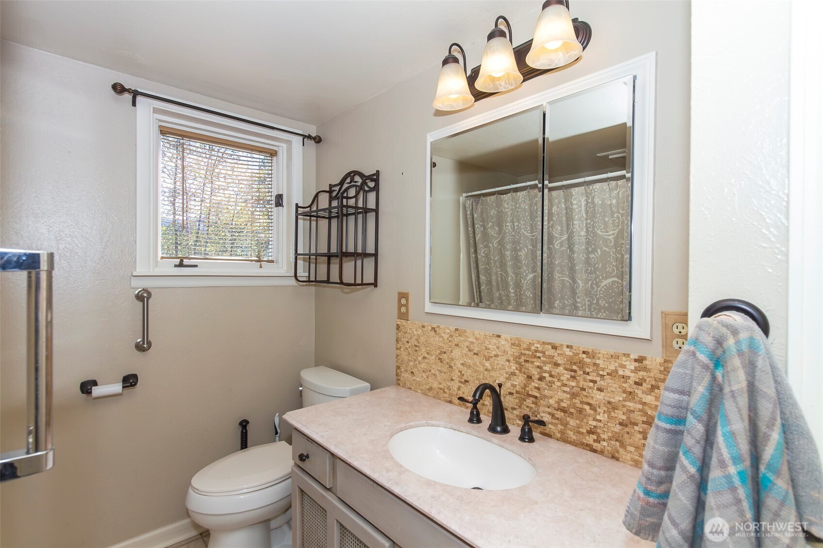 1140 S Pine Street Property Photo 32