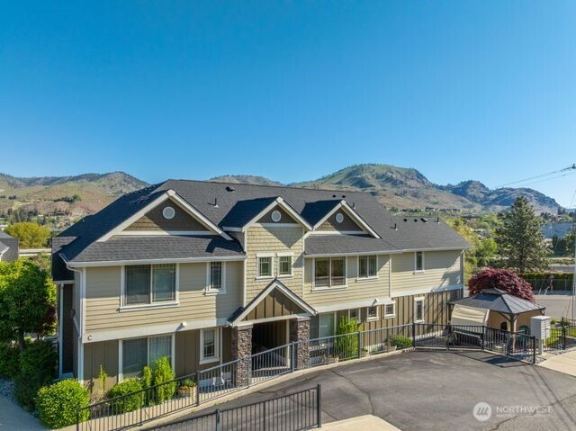 230 E Furnham Ave C3 Property Photo 32