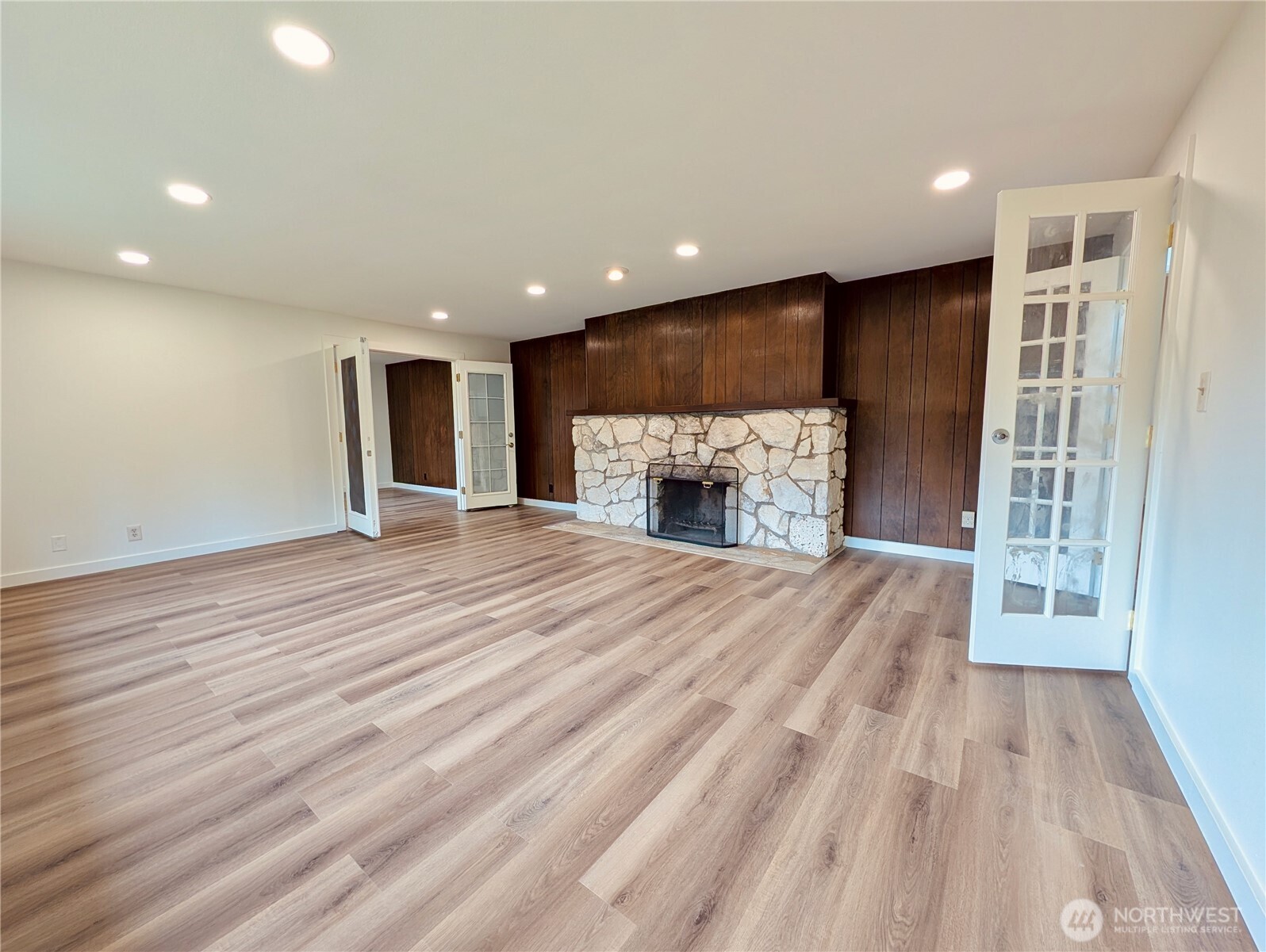 1135 147th Pl Property Photo 9