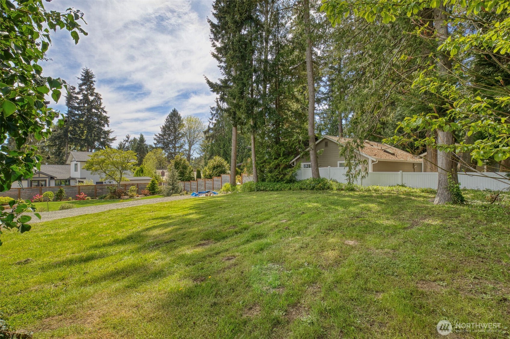 25933 Coveview Lane Property Photo 8
