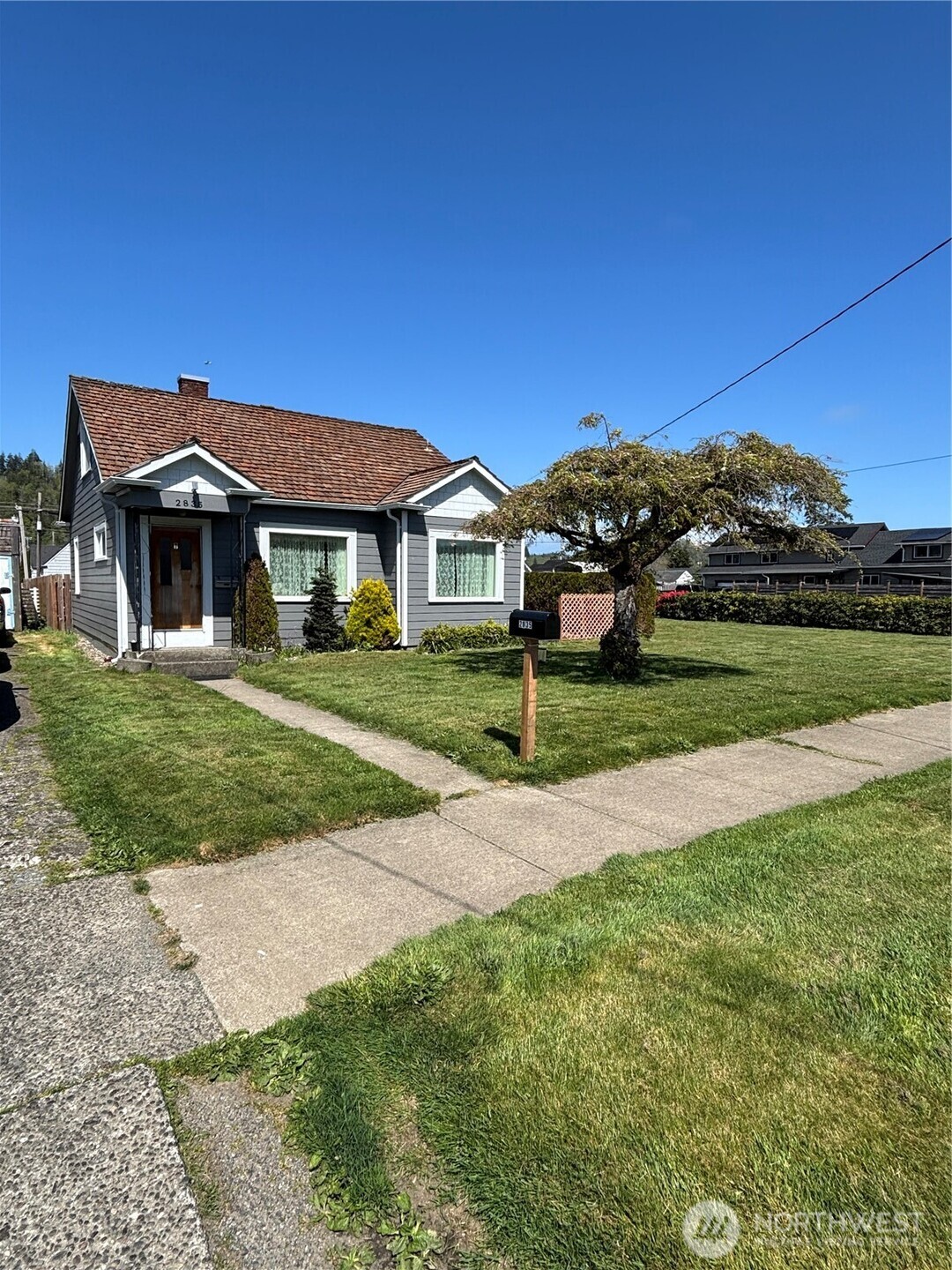 2835 Pacific Avenue Property Photo 2