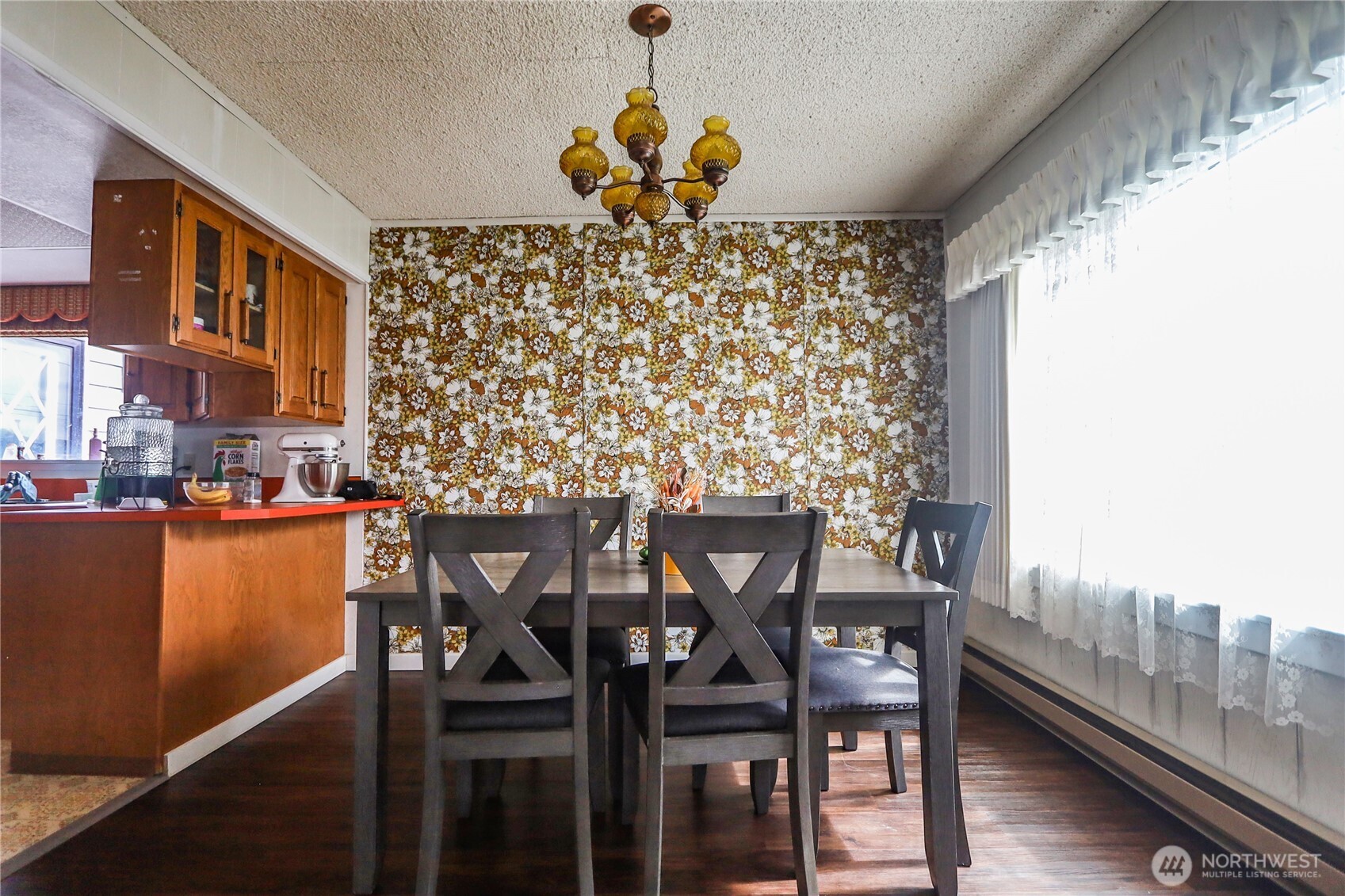 2835 Pacific Avenue Property Photo 6