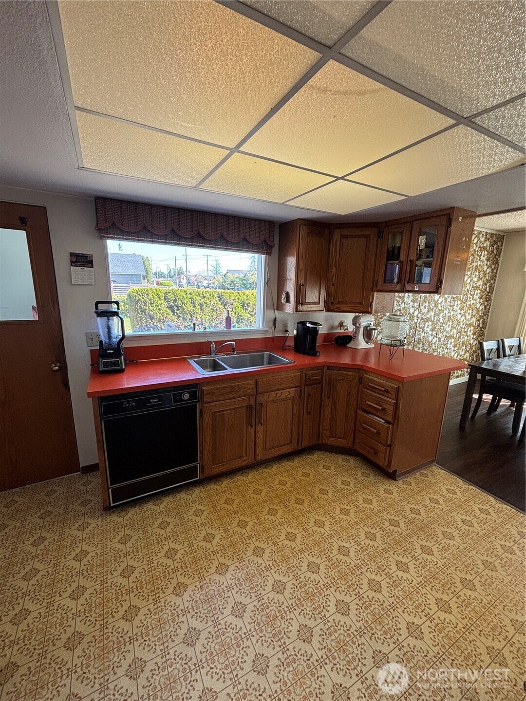 2835 Pacific Avenue Property Photo 8