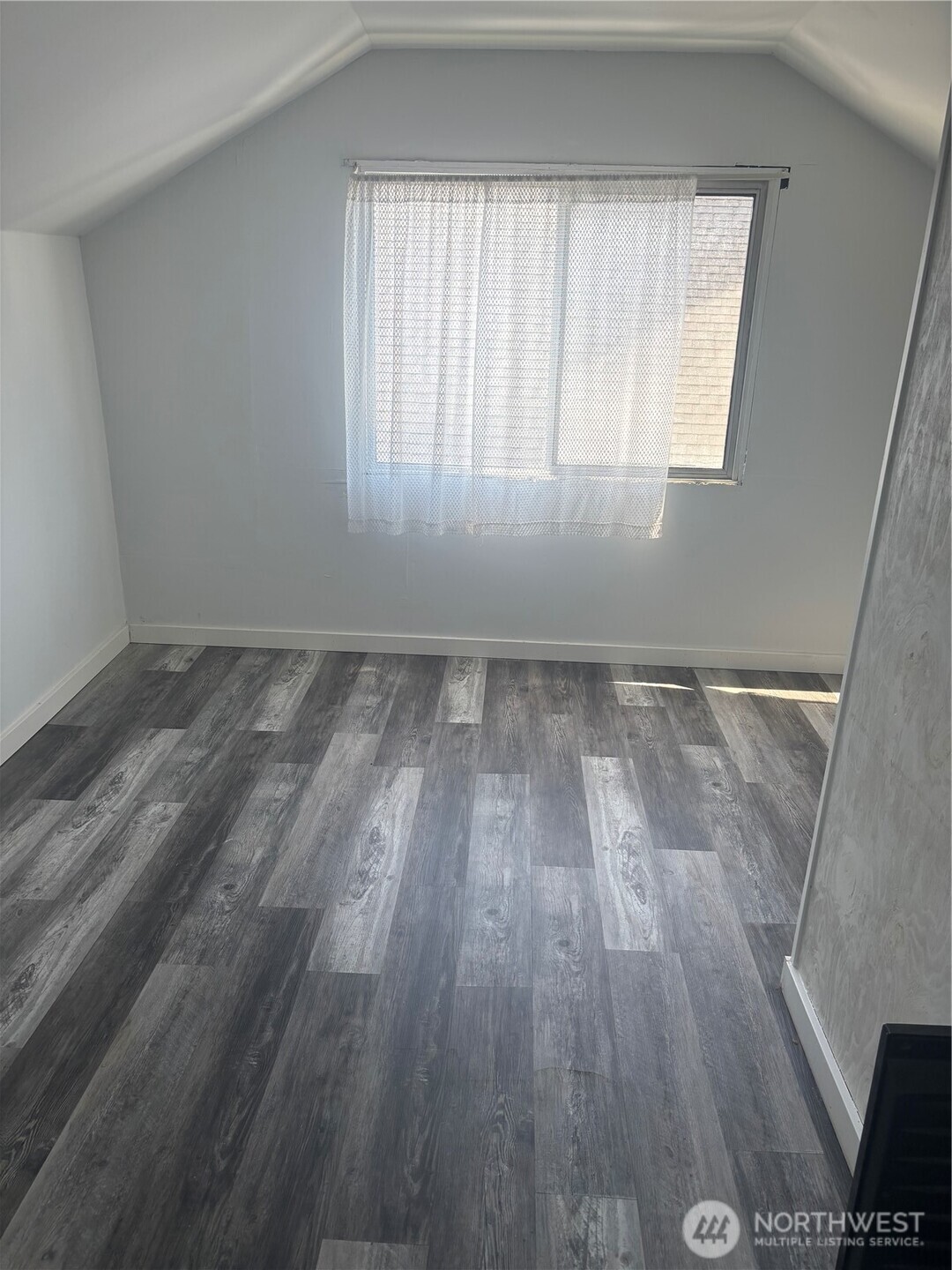 2835 Pacific Avenue Property Photo 14