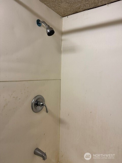 13908 50th Avenue Property Photo 5