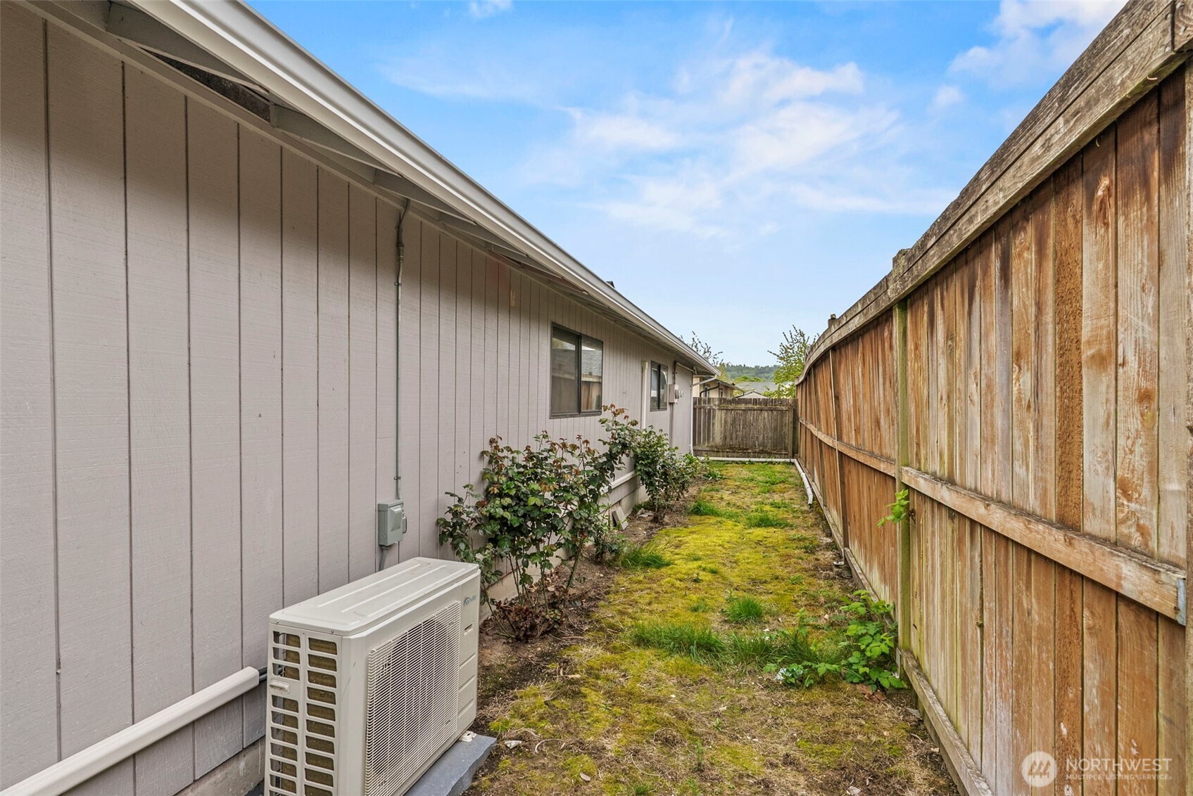 1 Teal Street 1&3 Property Photo 35