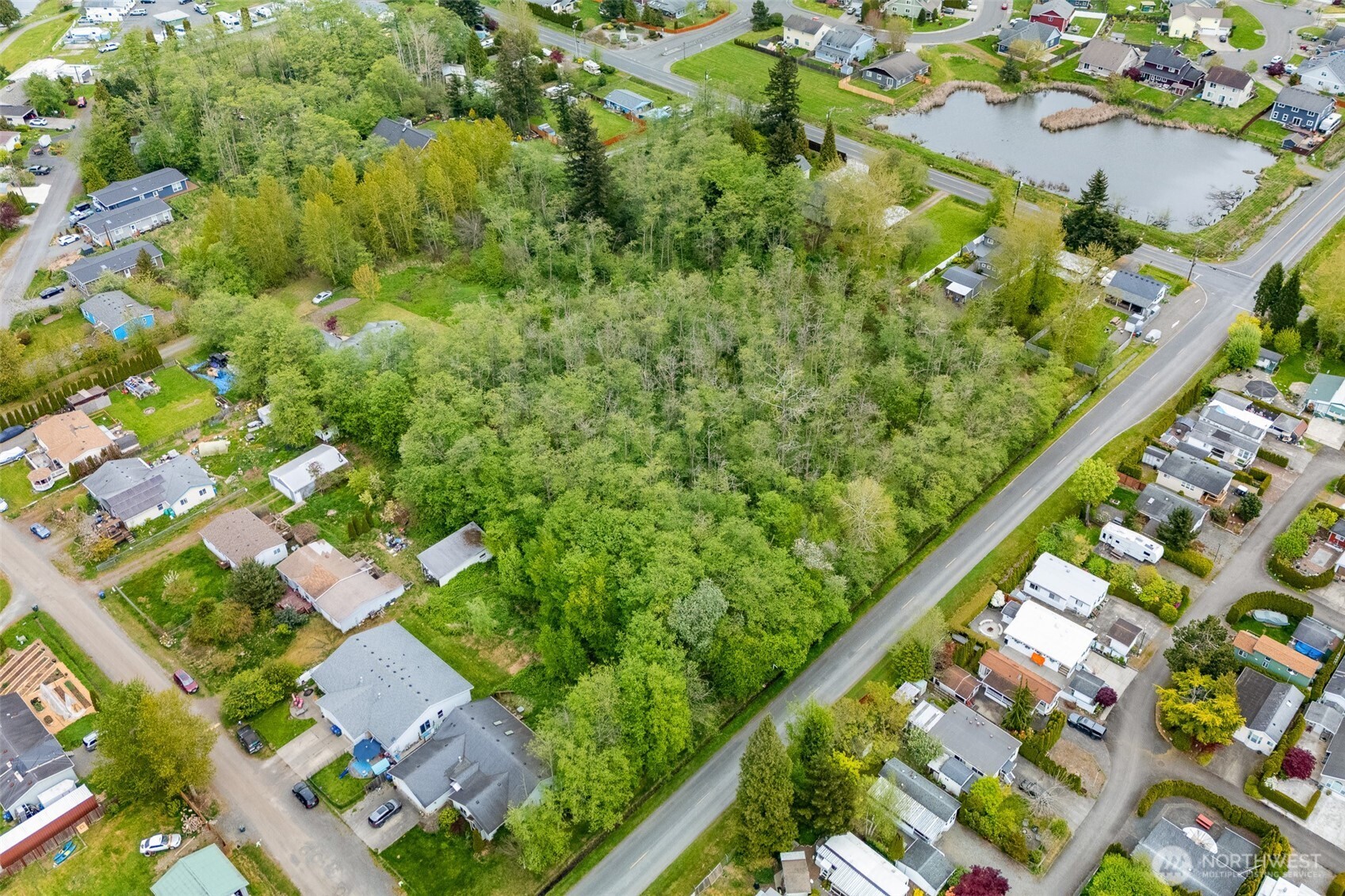 4884 Bay Road Property Photo 3