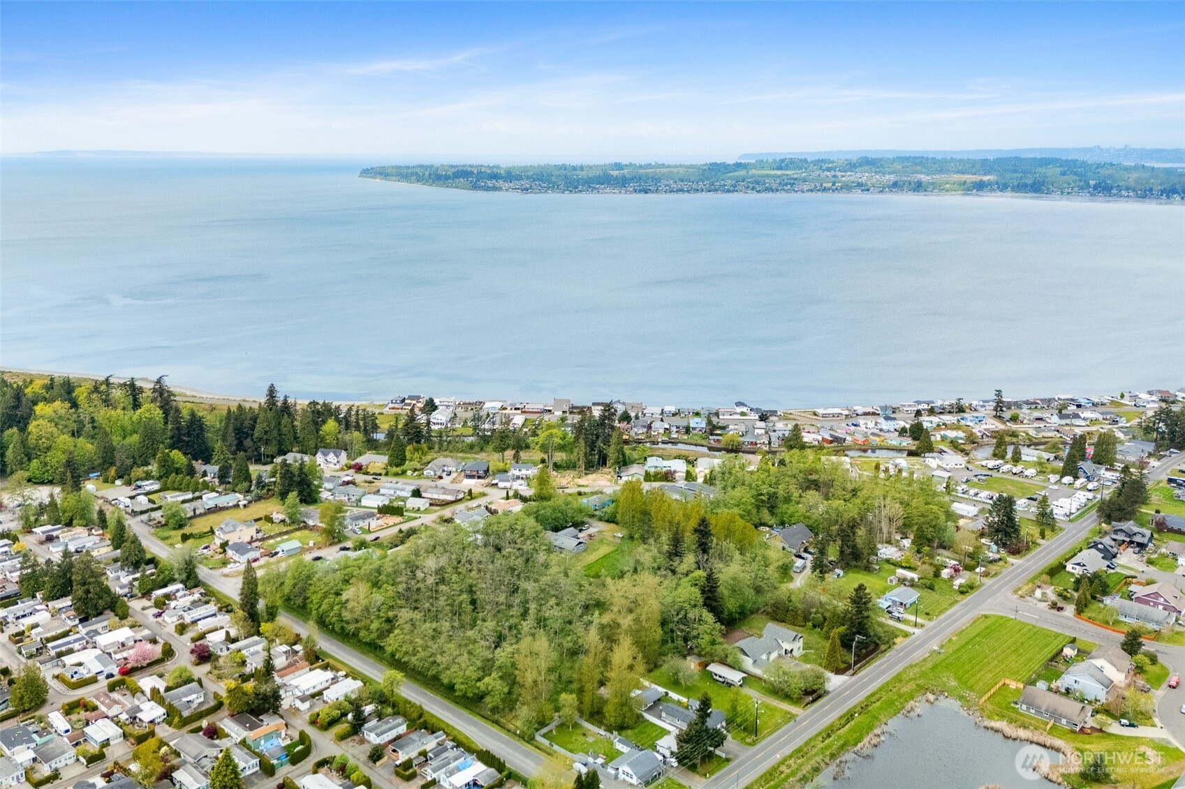 4884 Bay Road Property Photo 4
