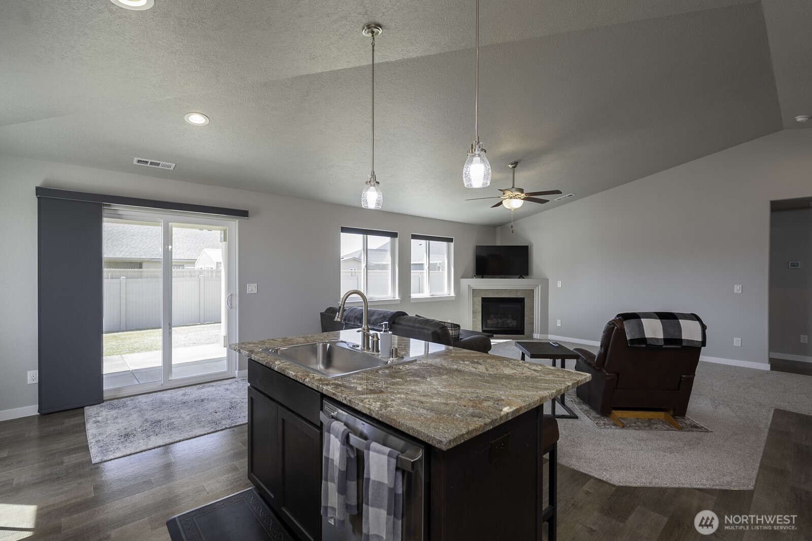 1012 8th Avenue Property Photo 15