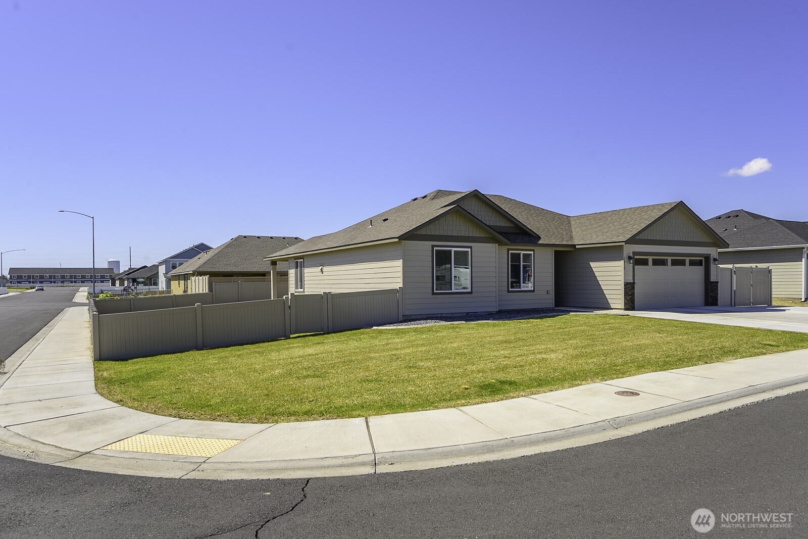 1012 8th Avenue Property Photo 27