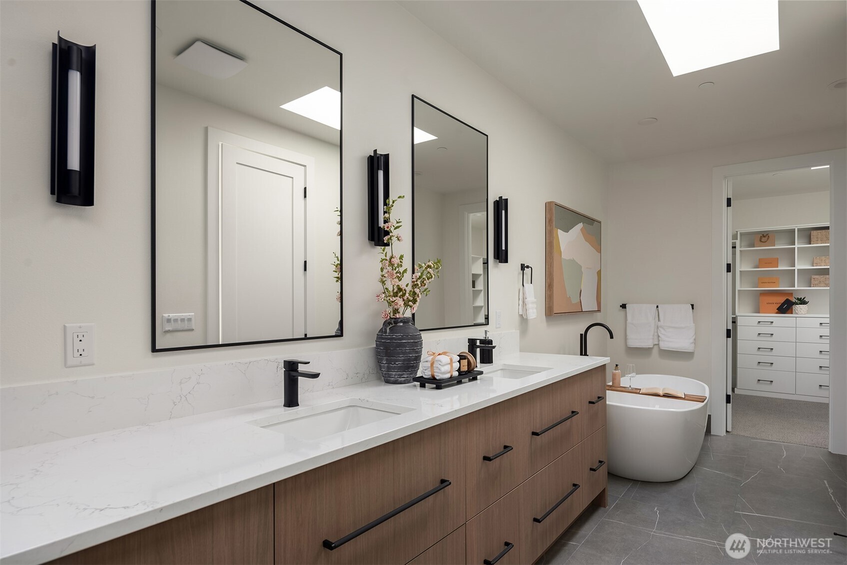 134 8th Court Property Photo 22