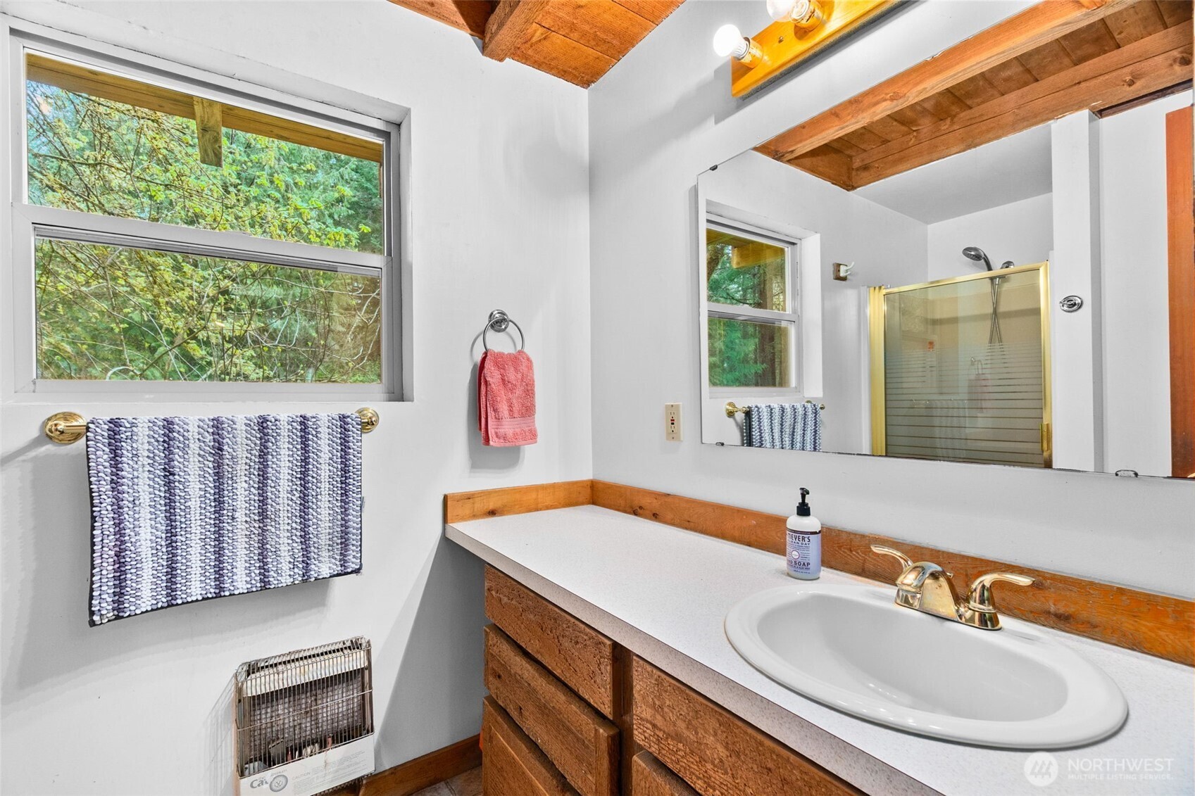 22110 Elbow Lake Road B Property Photo 8
