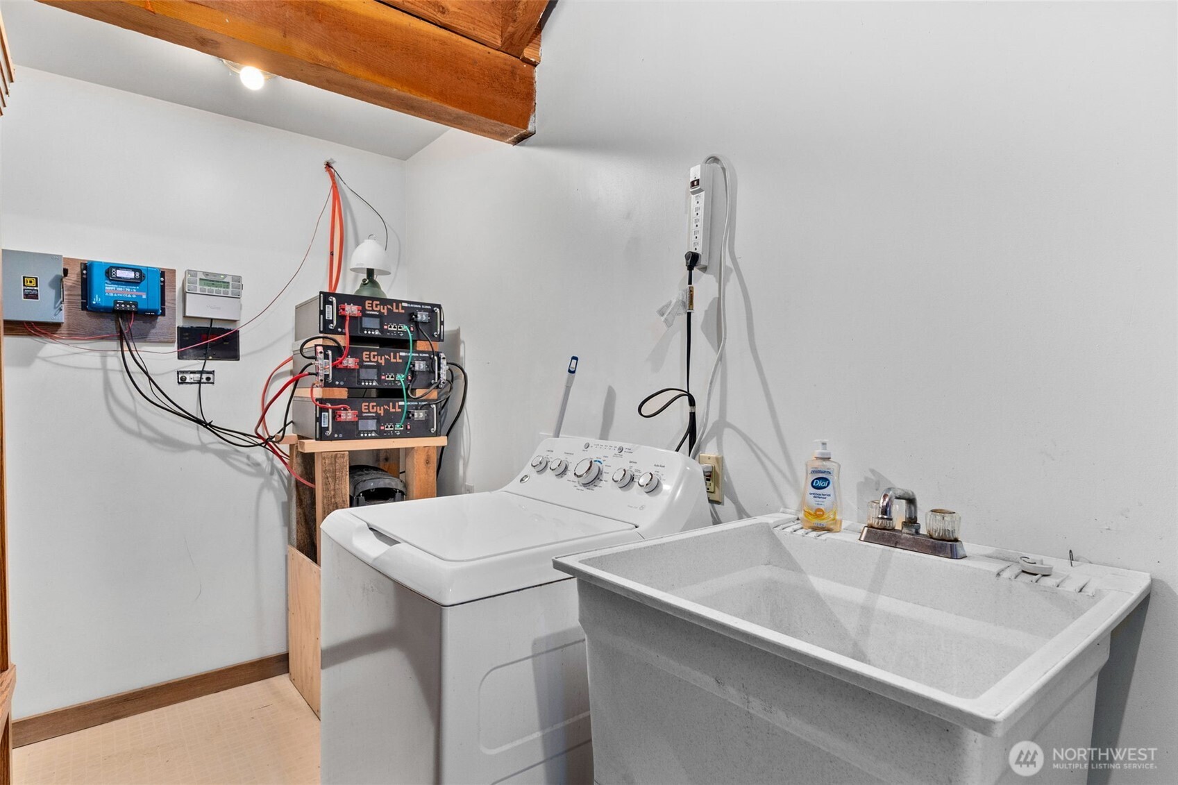 22110 Elbow Lake Road B Property Photo 12