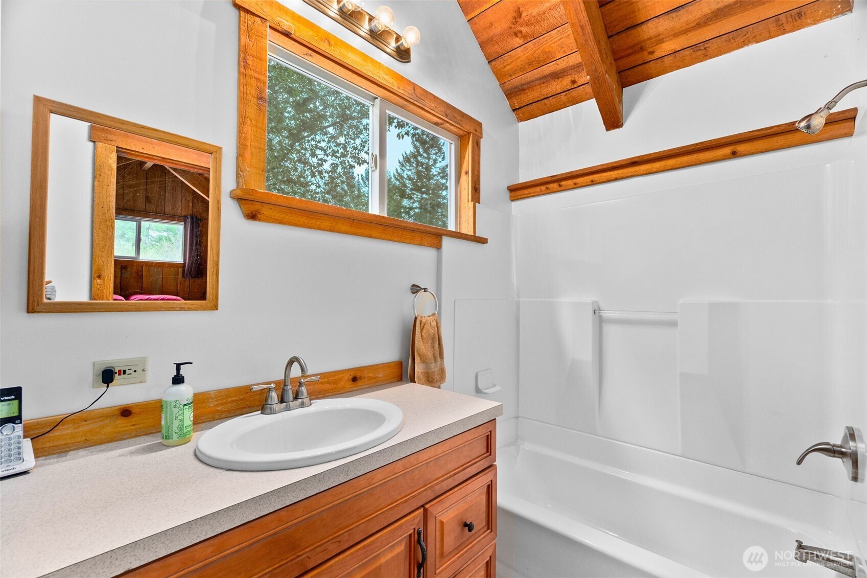 22110 Elbow Lake Road B Property Photo 18