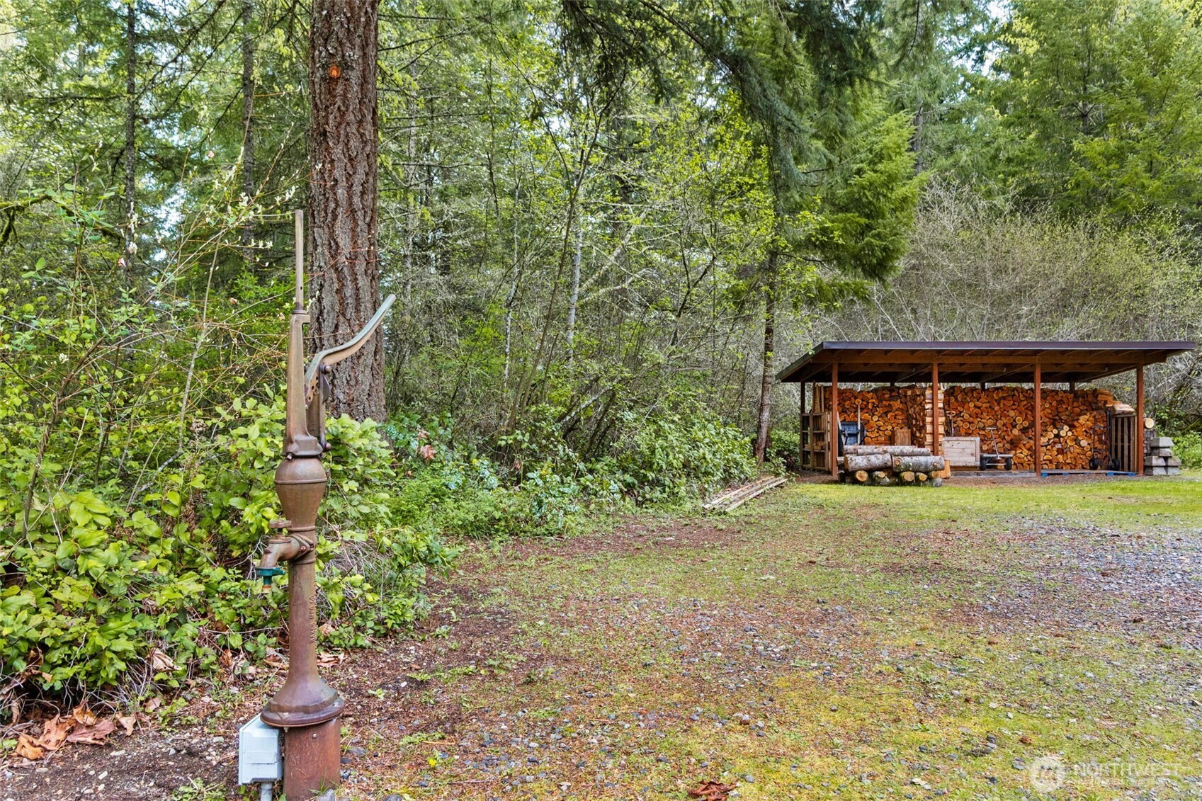 22110 Elbow Lake Road B Property Photo 23