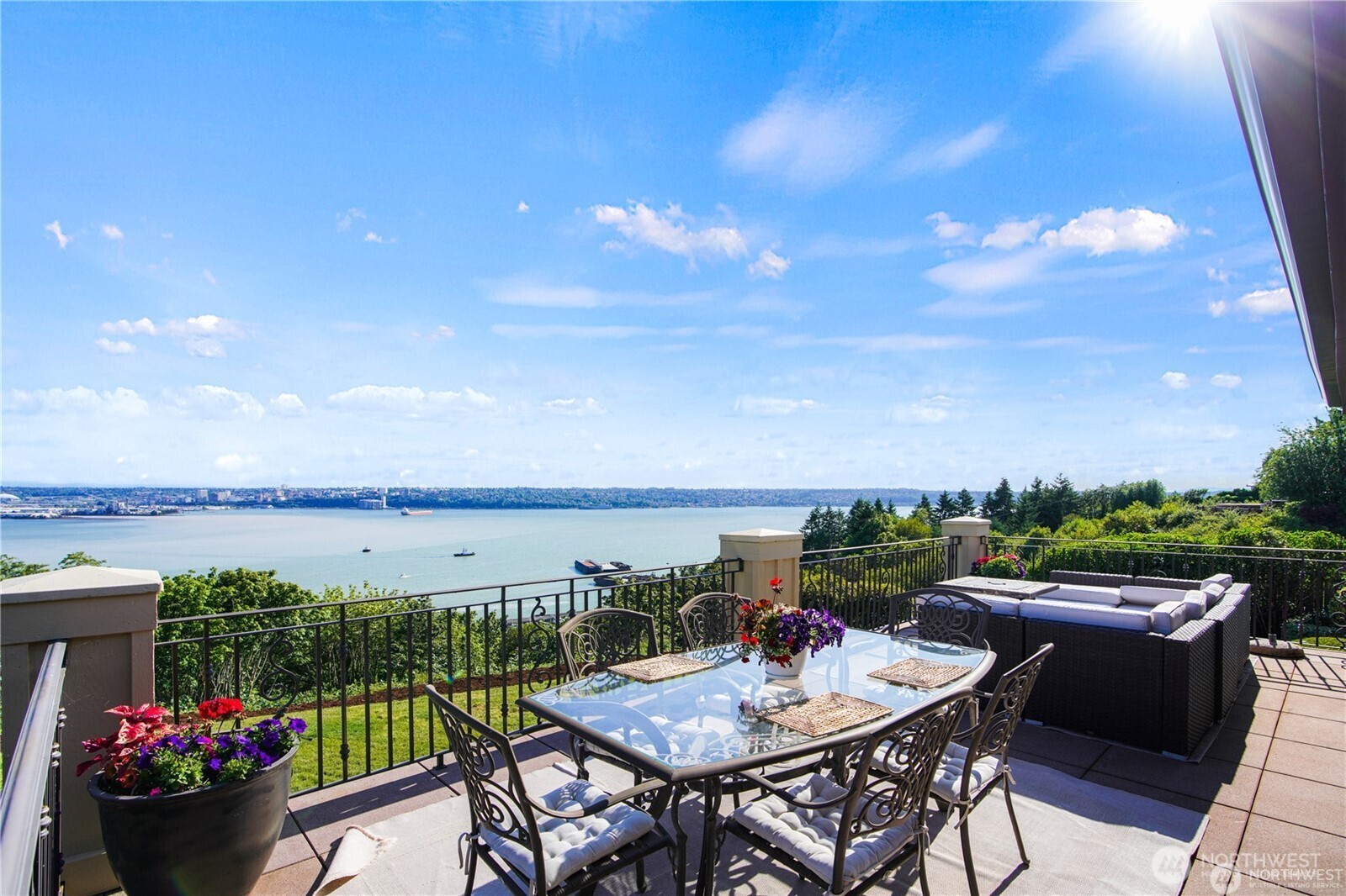 4702 Browns Point Boulevard Property Photo 4