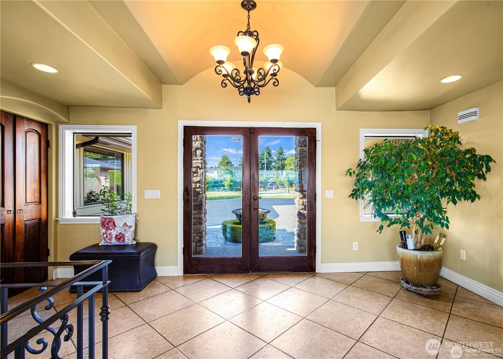 4702 Browns Point Boulevard Property Photo 9