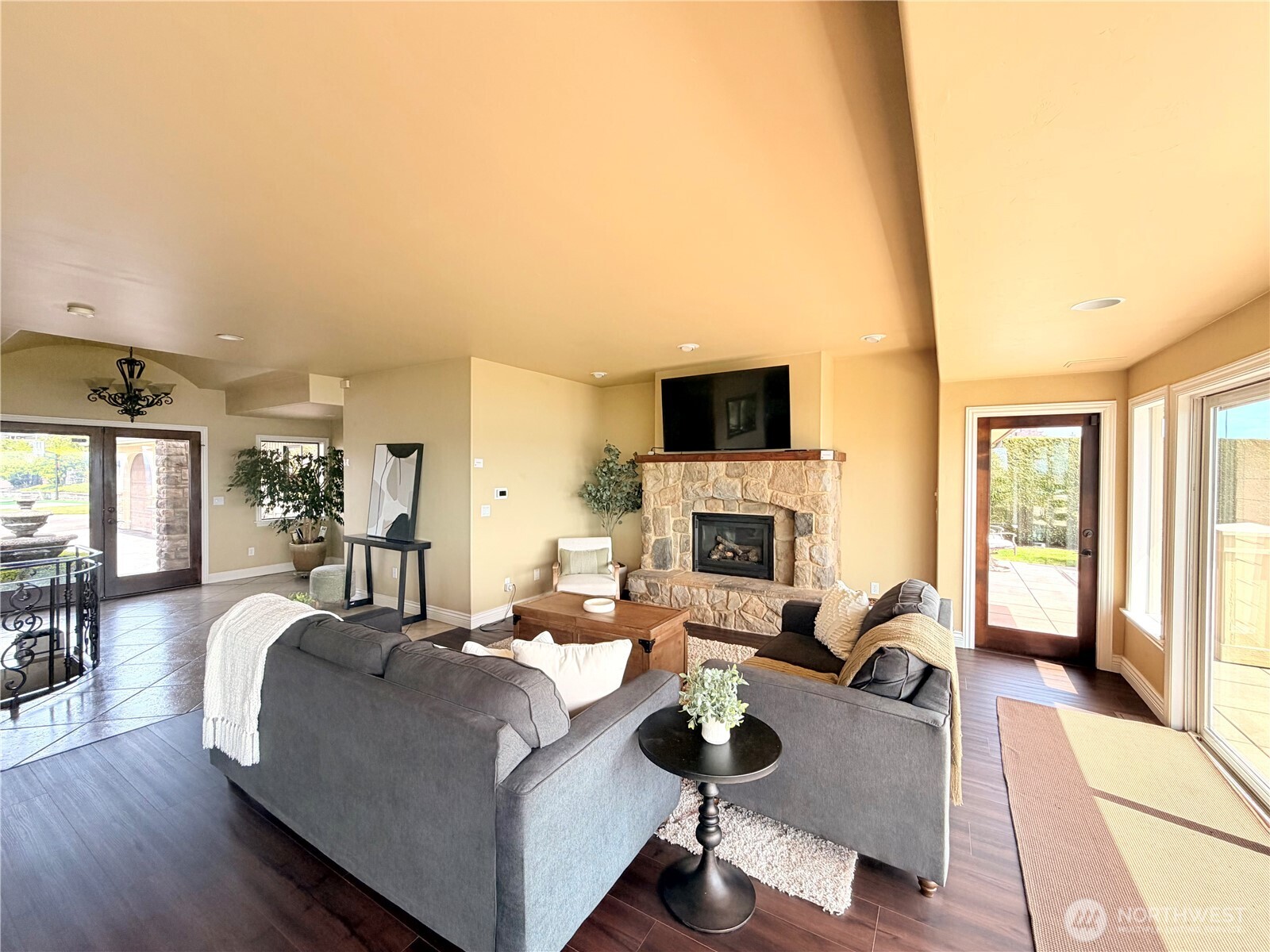 4702 Browns Point Boulevard Property Photo 12