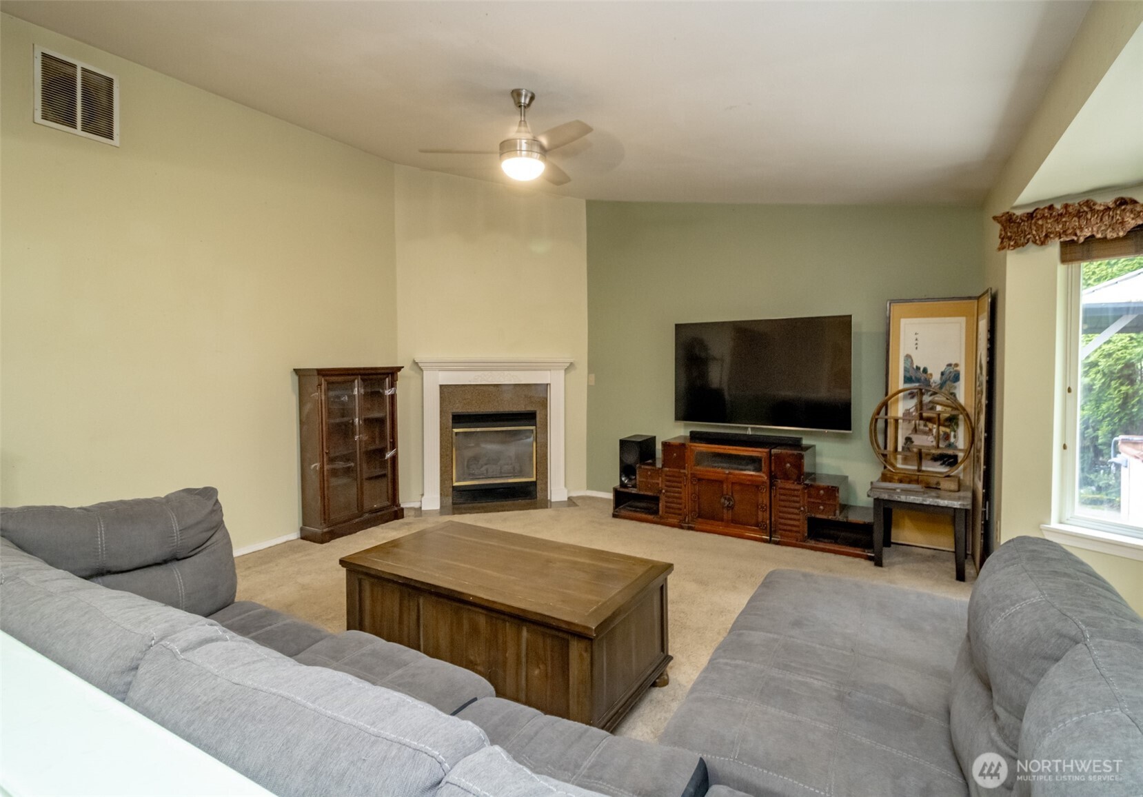 6480 Crossing Place Property Photo 13