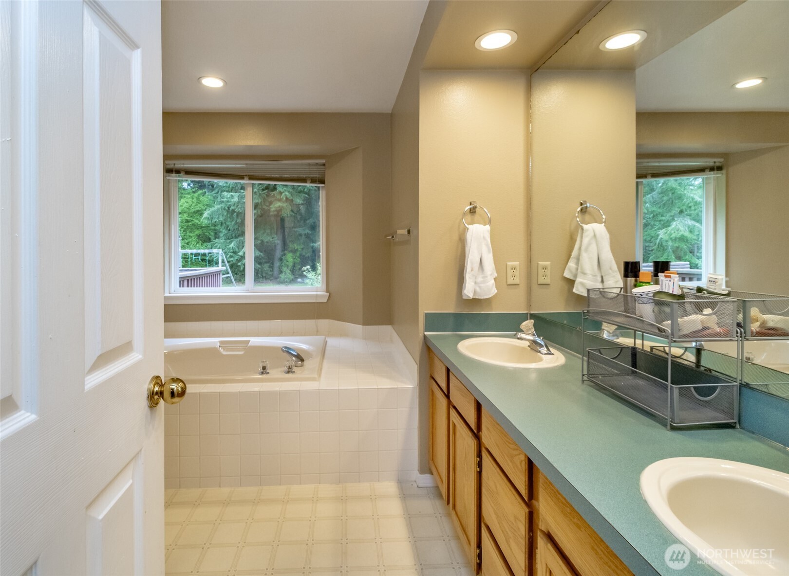 6480 Crossing Place Property Photo 19