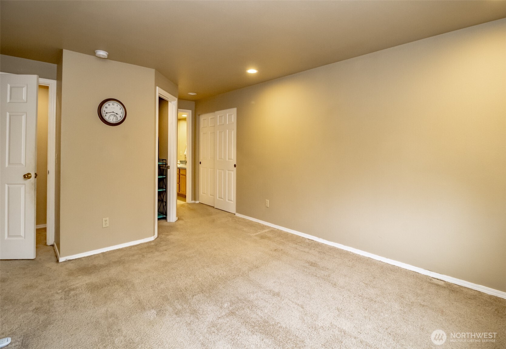 6480 Crossing Place Property Photo 24