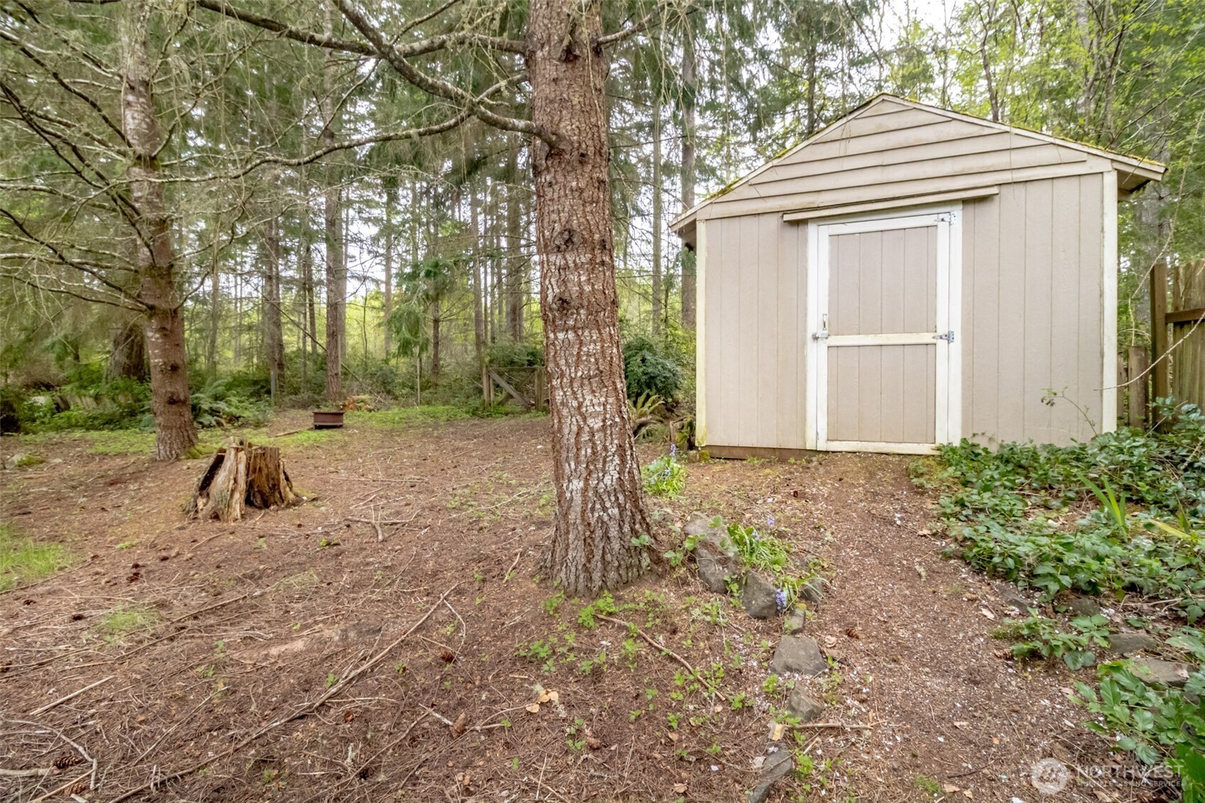 6480 Crossing Place Property Photo 36