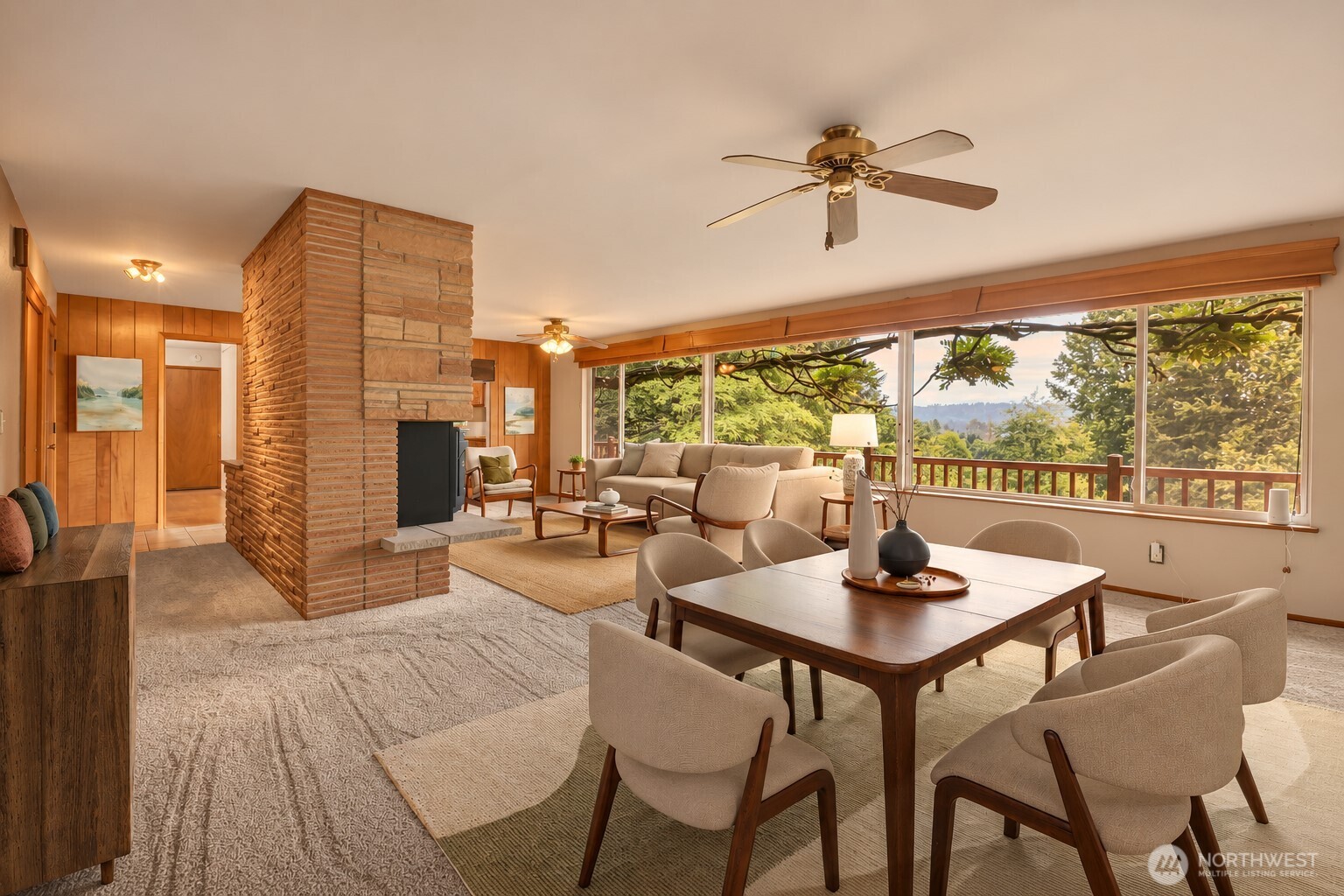1243 25th Street Property Photo 3