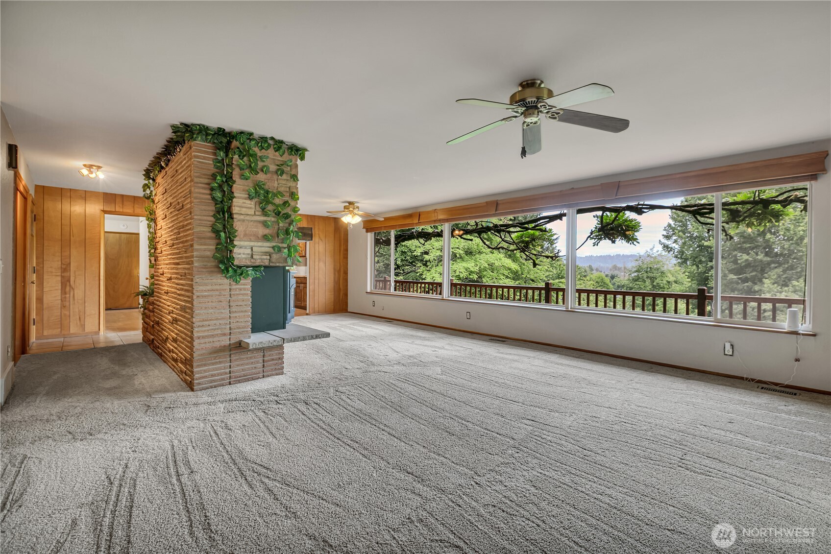 1243 25th Street Property Photo 6