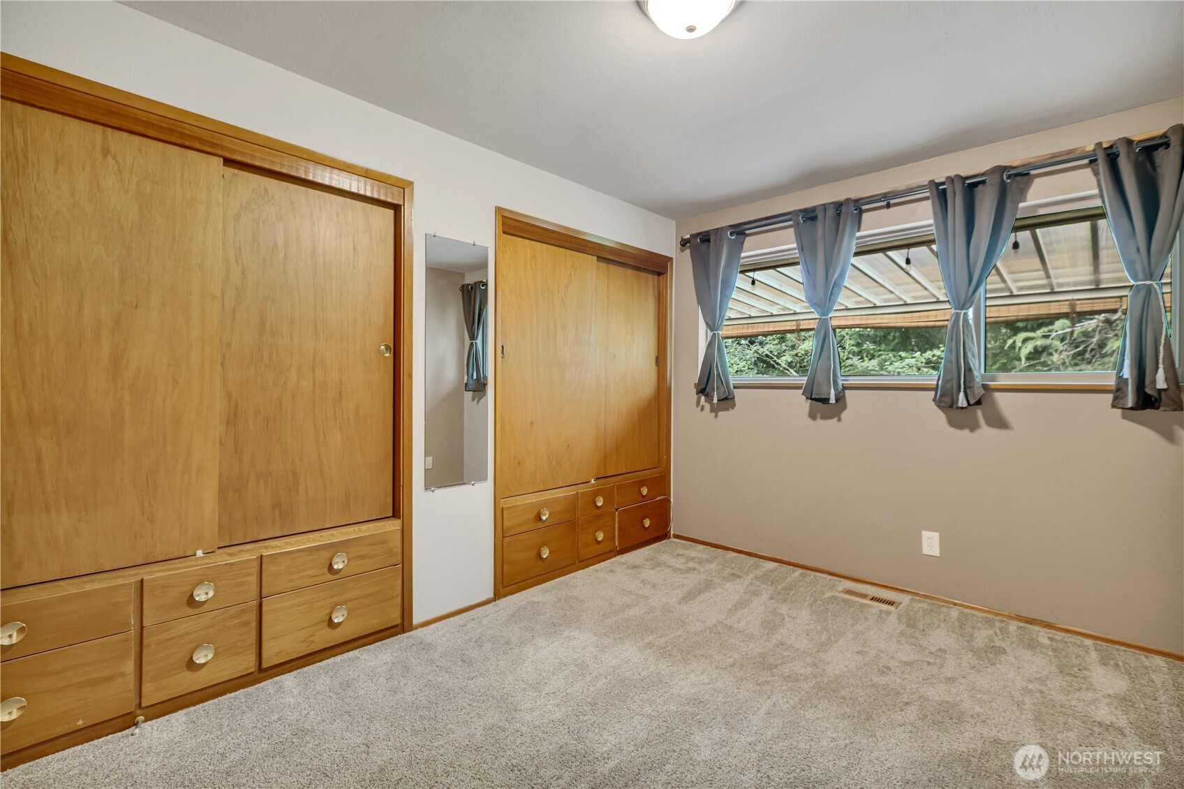 1243 25th Street Property Photo 18