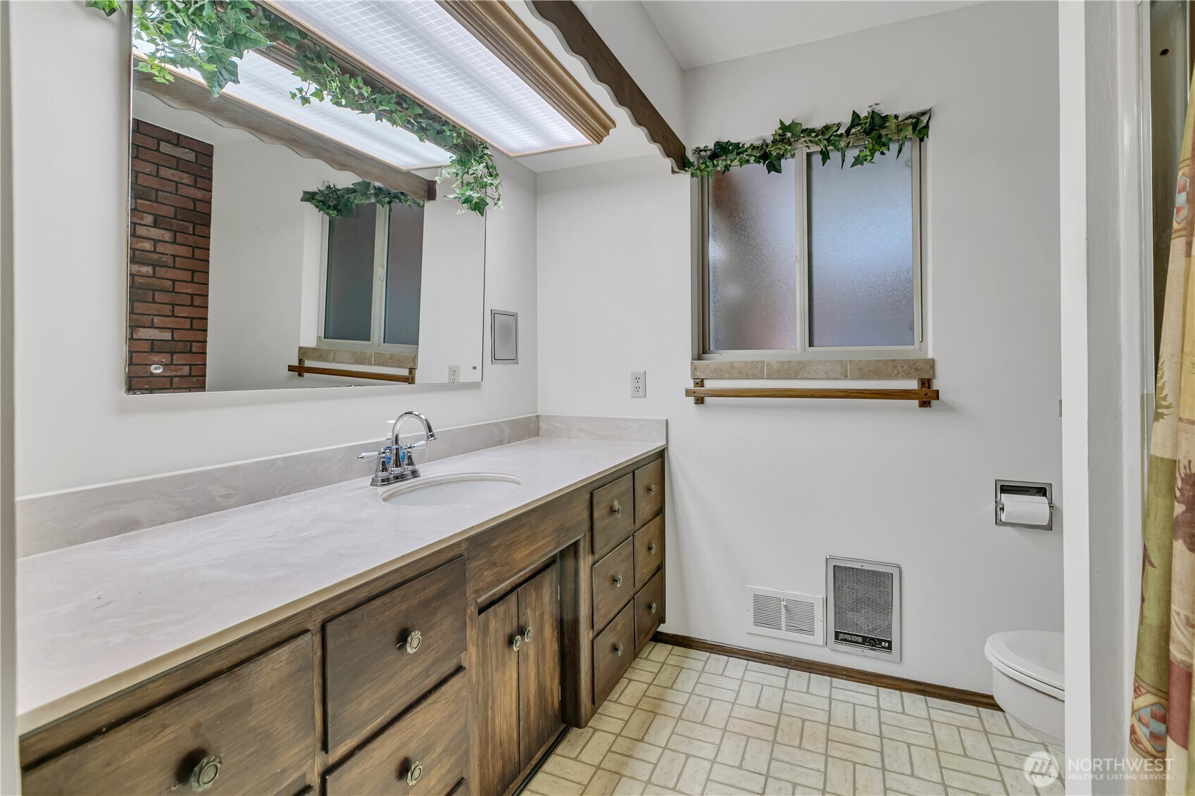 1243 25th Street Property Photo 19
