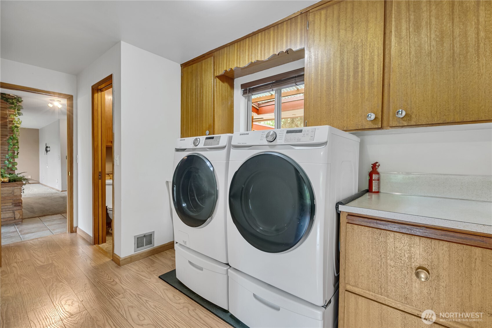 1243 25th Street Property Photo 20