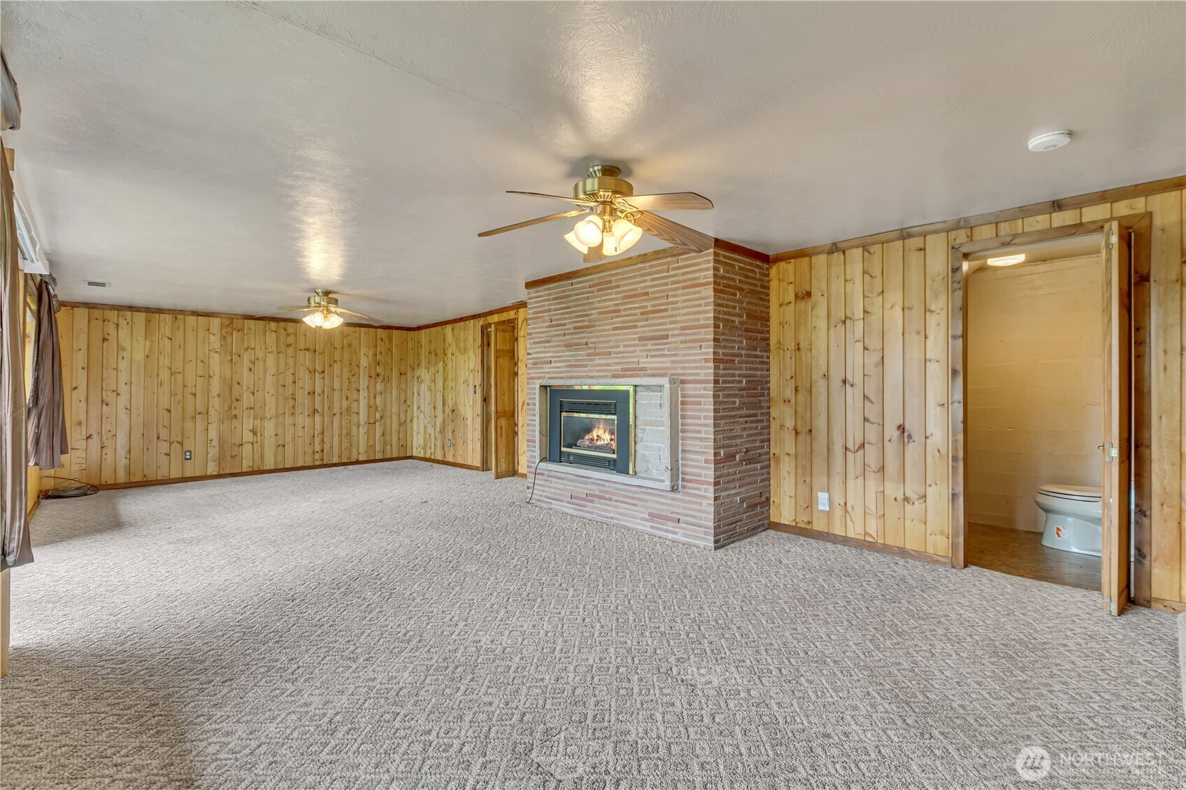 1243 25th Street Property Photo 23