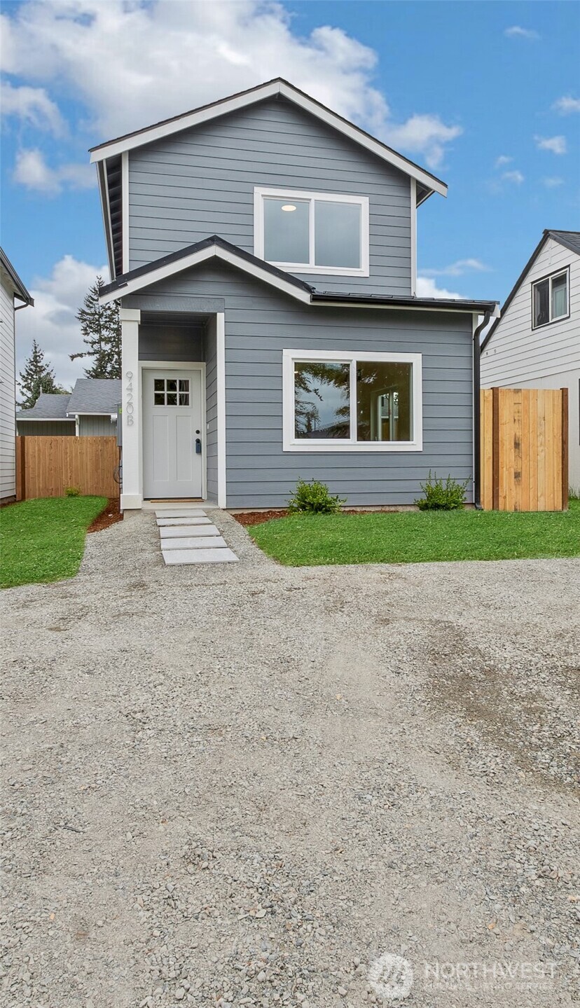 9420 S D St B 2 Property Photo 1