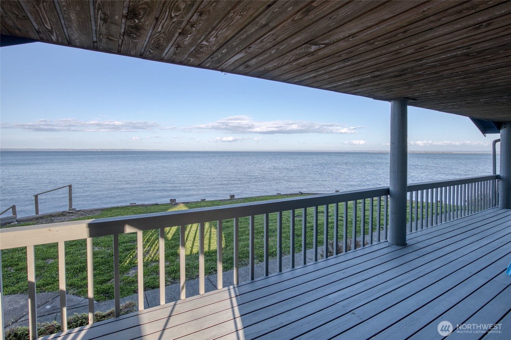 841 Bay View Court Property Photo 4