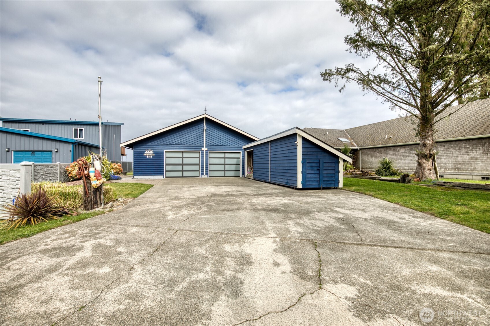 841 Bay View Court Property Photo 10