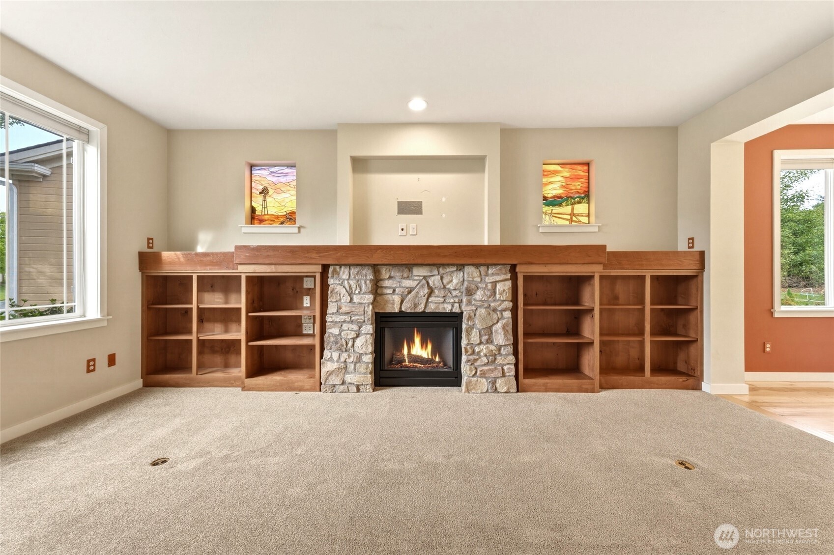 1114 Se Creekside Drive Property Photo 8