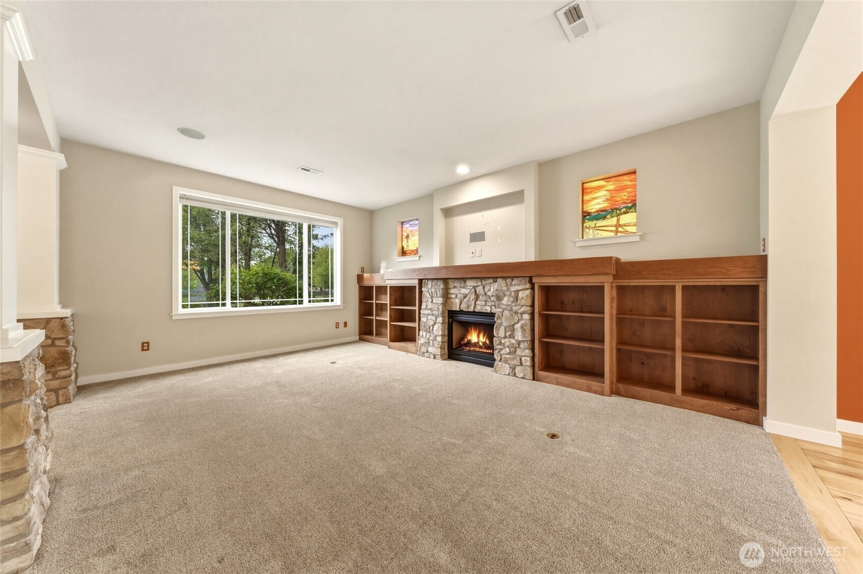 1114 Se Creekside Drive Property Photo 9