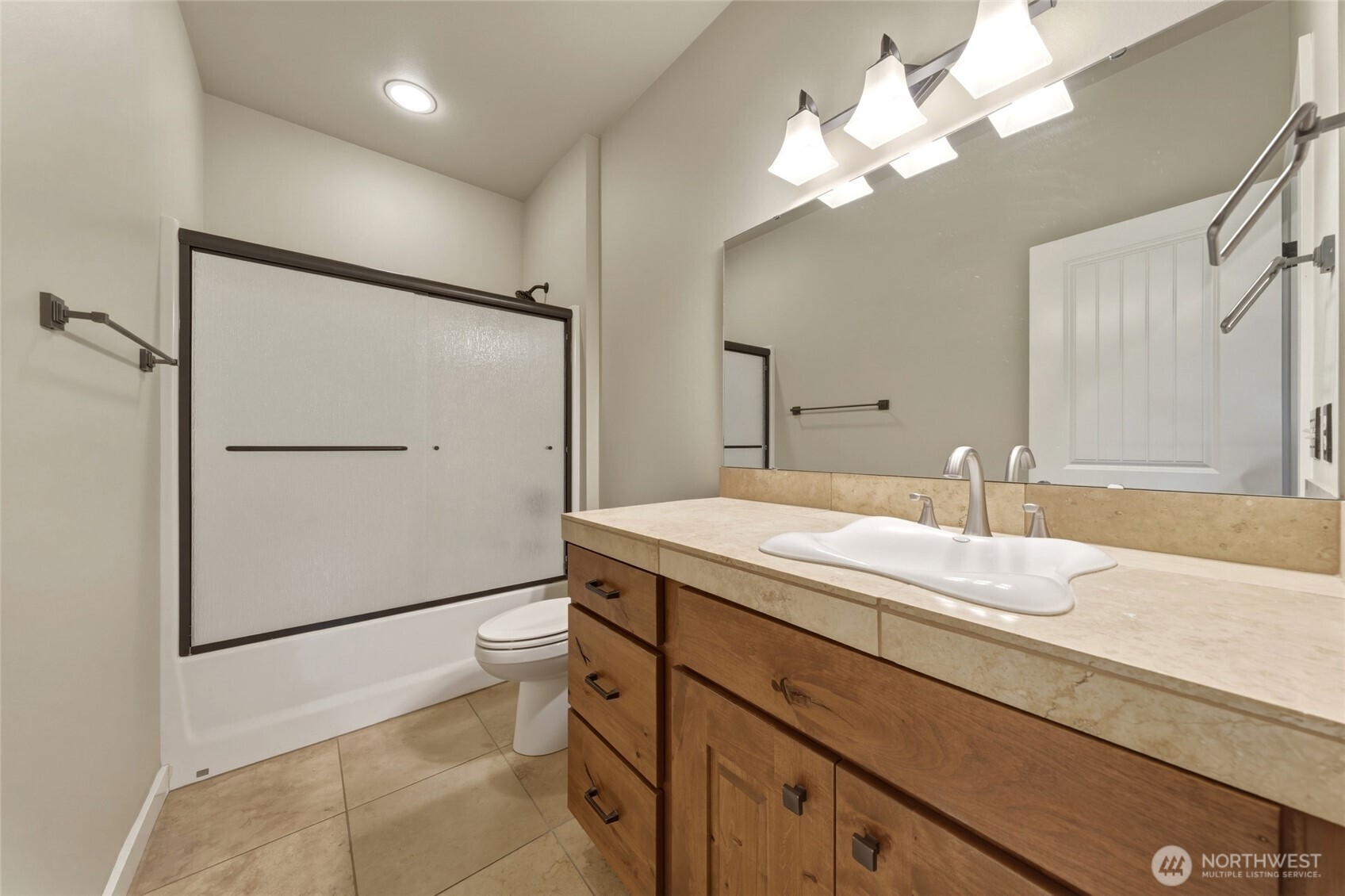 1114 Se Creekside Drive Property Photo 26