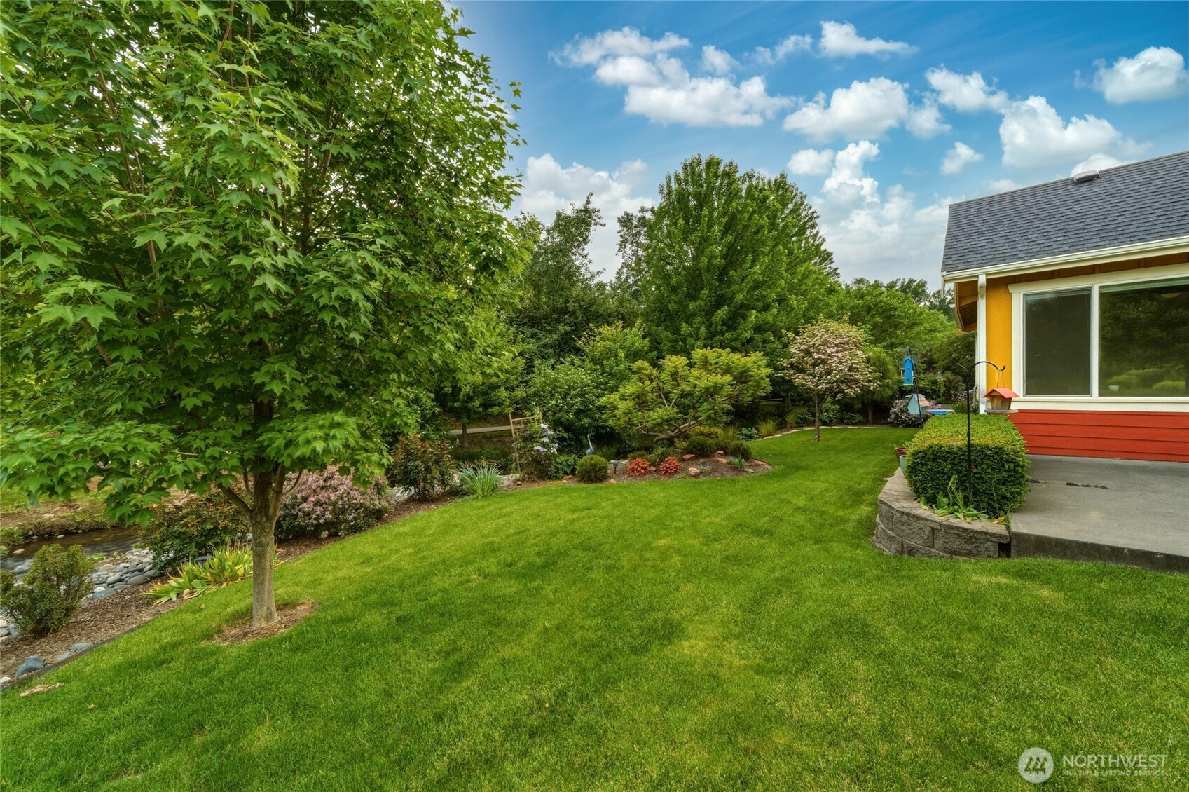 1114 Se Creekside Drive Property Photo 36
